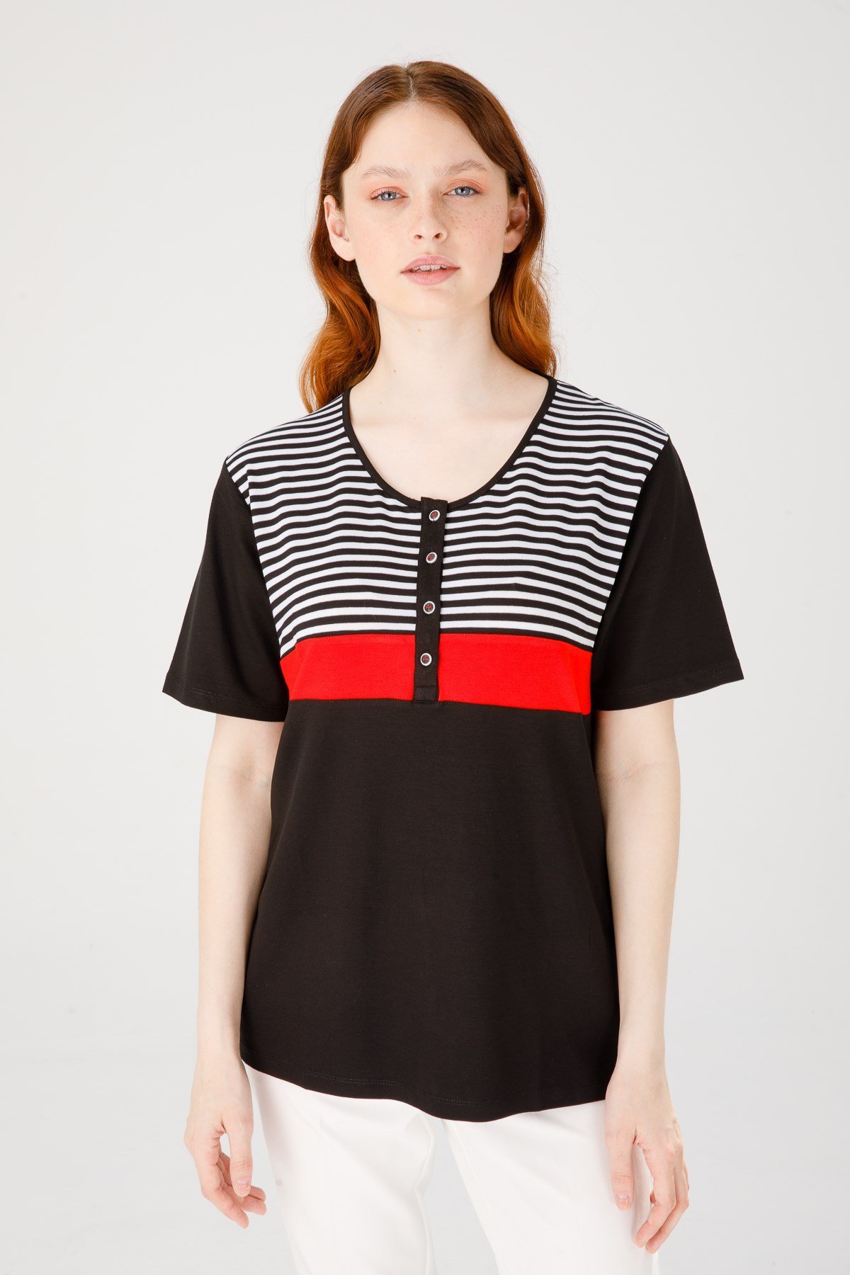 Женская блузка черная