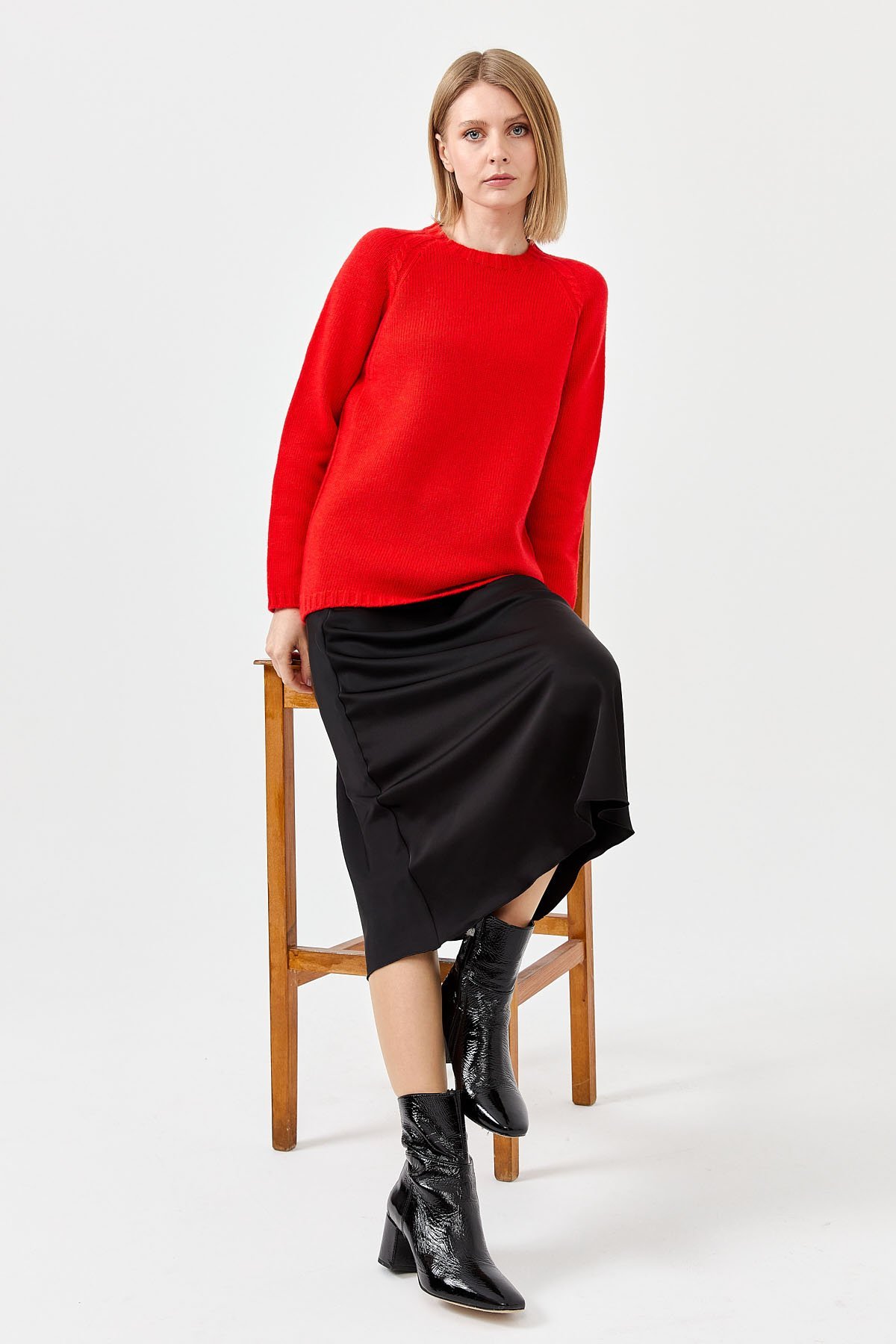 22096Kadın Sıfır Yaka Omzu Saç Örgülü Yün Kazak Mercan