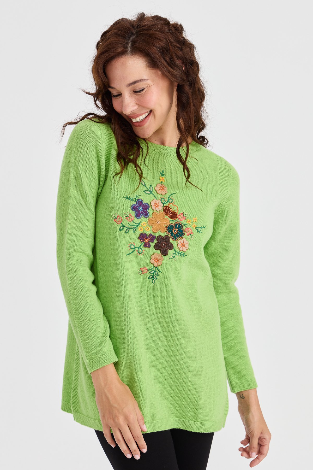 23156Kadın Sıfır Yaka Önü İşlemeli Uzun Yün Kazak A.E.Yeşili