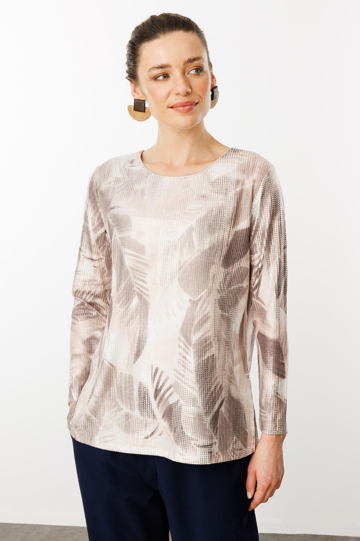 25879Kadın Sıfır Yaka Renkli Yaprak Desenli Bluz Vizon