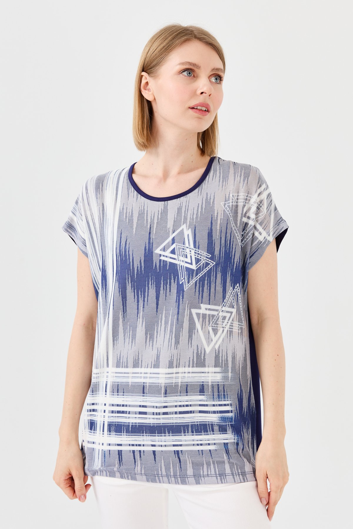 23762Kadın Sıfır Yaka Üçgen Baskılı Penye T-shirt Lacivert