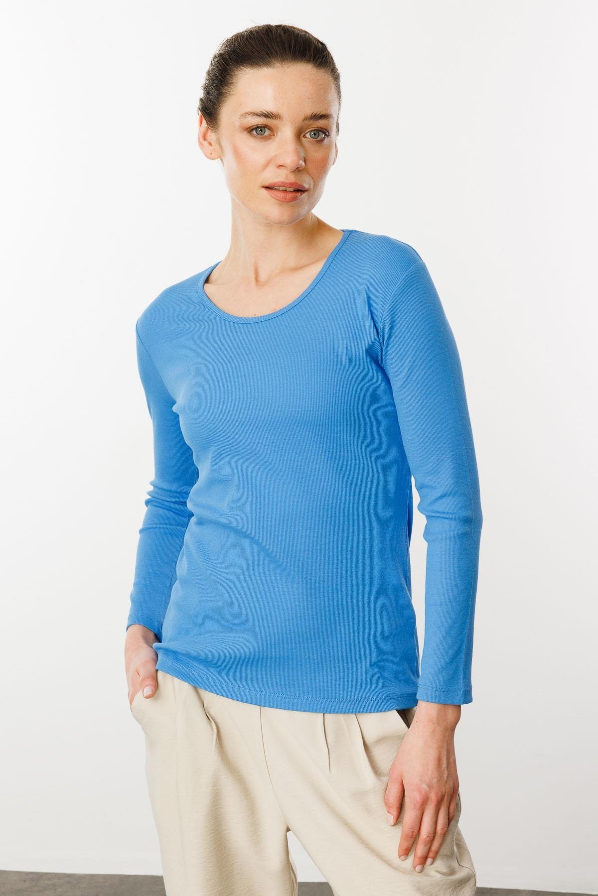 23756Kadın Sıfır Yaka Uzun Kol Basic Pamuklu Bluz Mavi