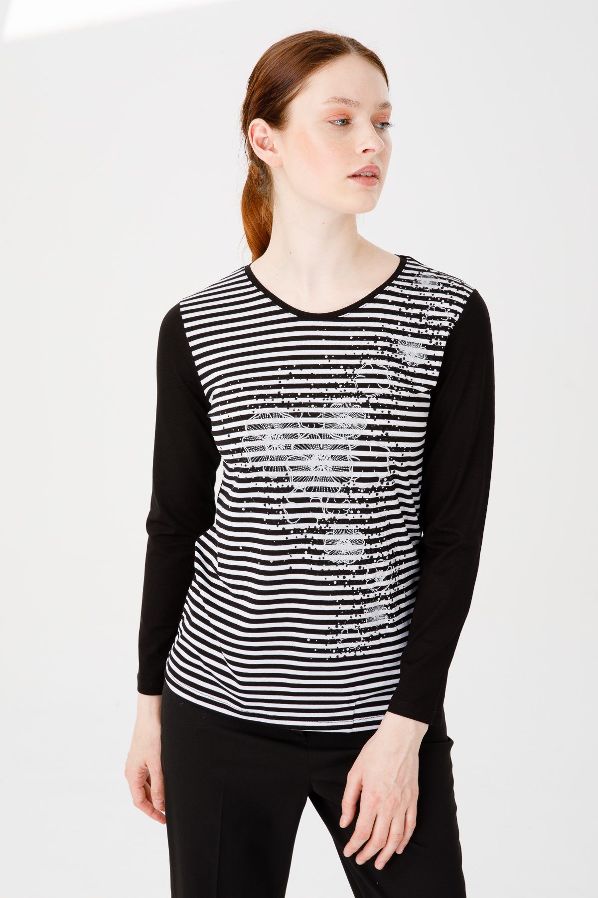 Женская блузка черная