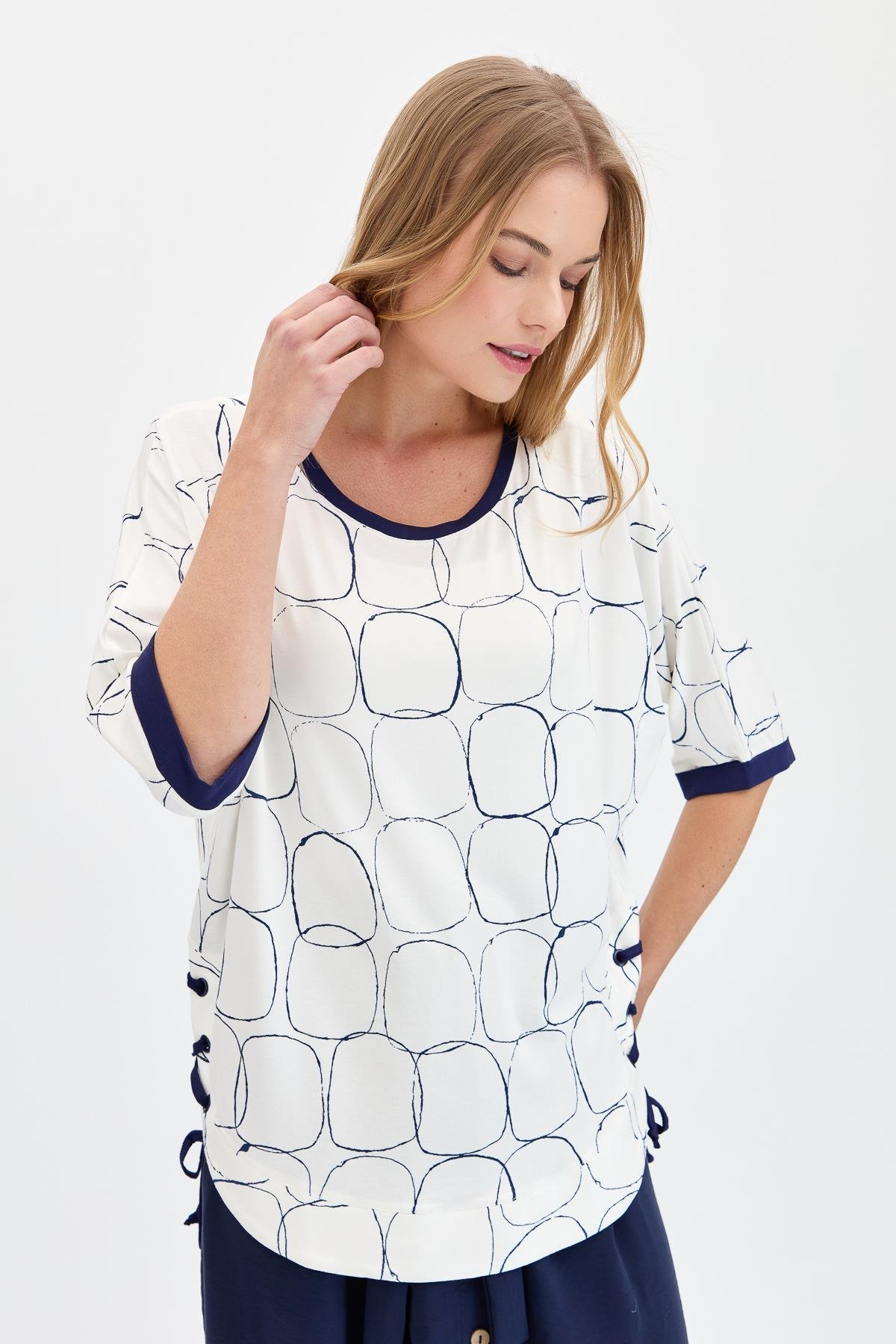 23720Kadın Sıfır Yaka Yanı Yırtmaçlı Penye T-shirt Ekru/Laci