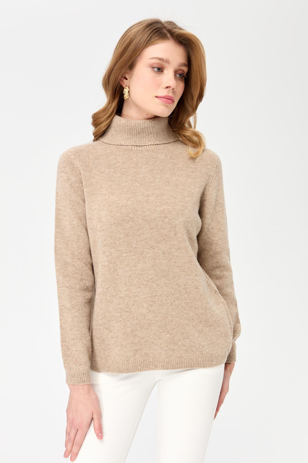 23164Kadın Tam Balıkçı Yaka Klasik Yün Kazak K.Bej