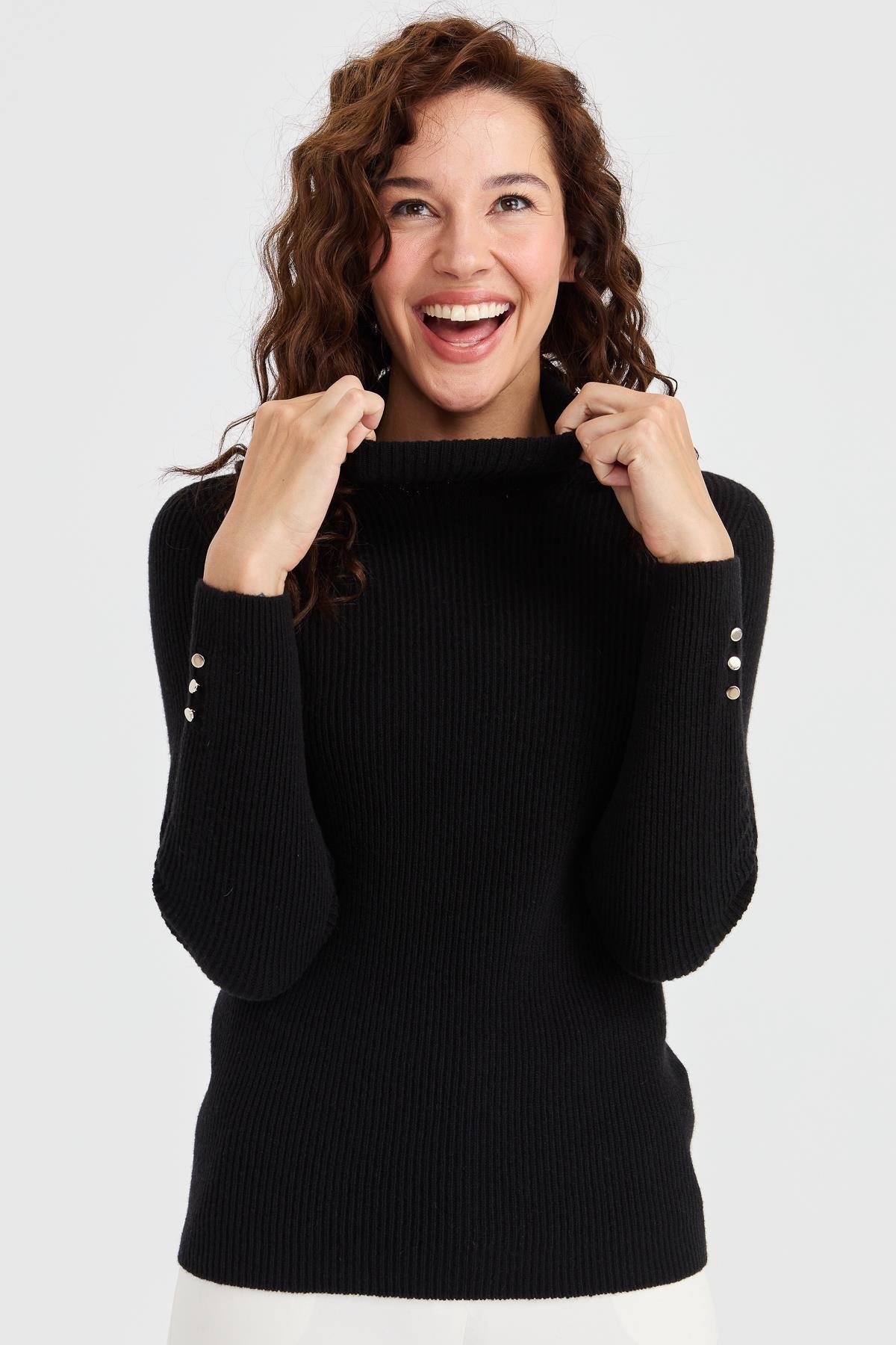 23159Kadın Tam Balıkçı Yaka Kol Ucu Düğmeli Yün Kazak Siyah