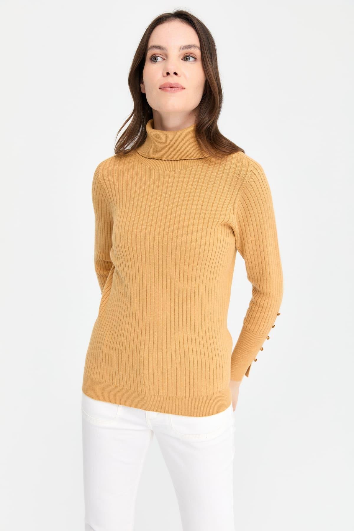 24184Kadın Tam Balıkçı Yaka Kolları Düğmeli Kazak Camel