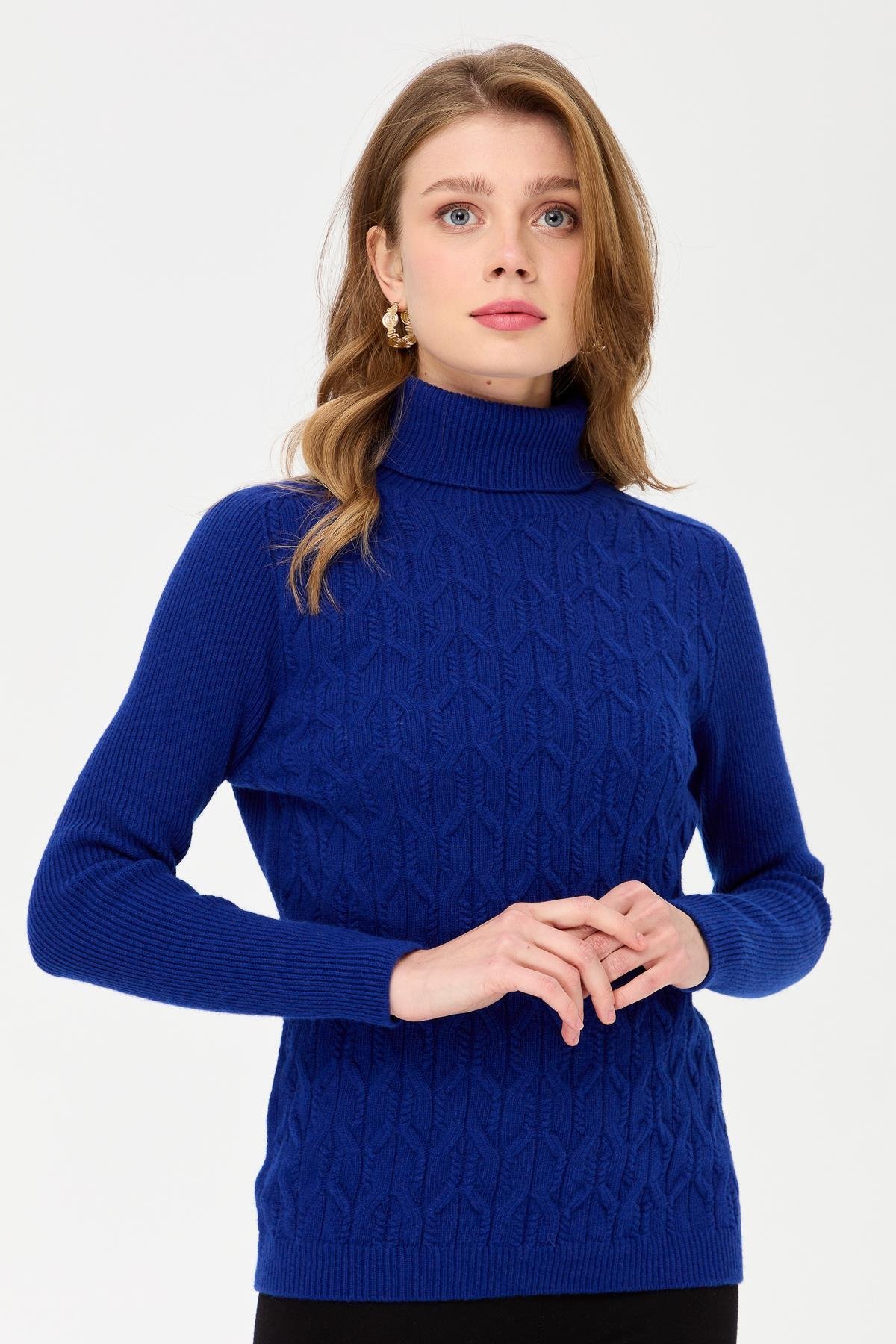 23153Kadın Tam Balıkçı Yaka Önü Yürütmeli Yün Kazak K.S.Mavi