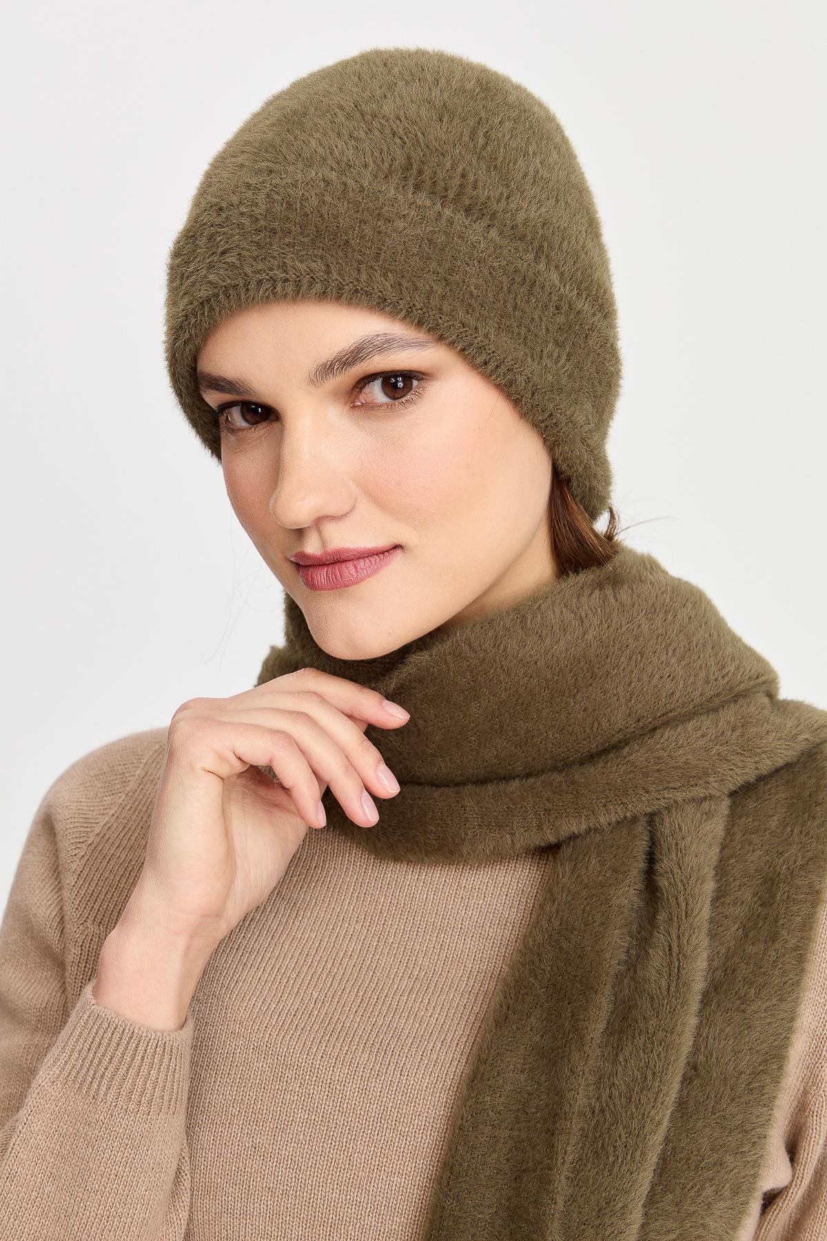 23280Kadın Triko Afrodit Bere Haki