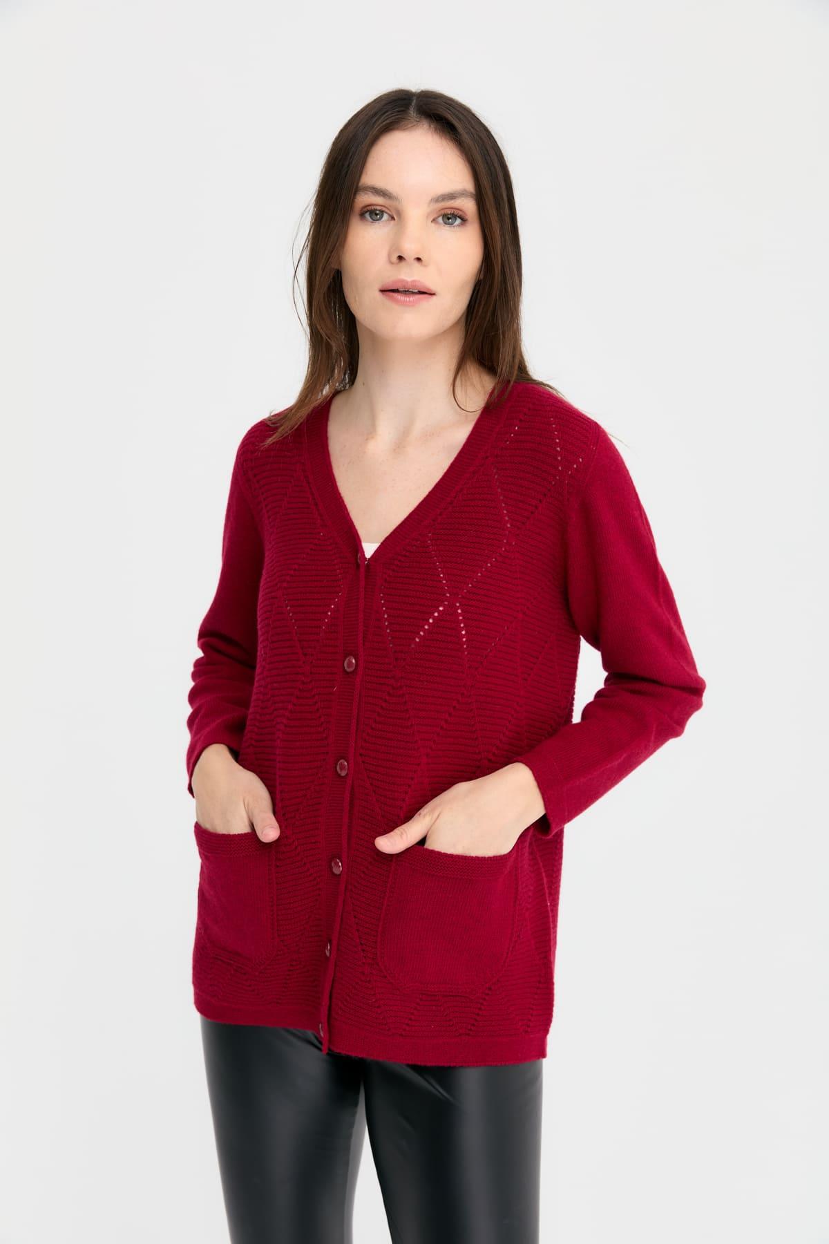 Kadın V Yaka Önü Baklavalı Düğmeli Yün Hırka V.Çürüğü