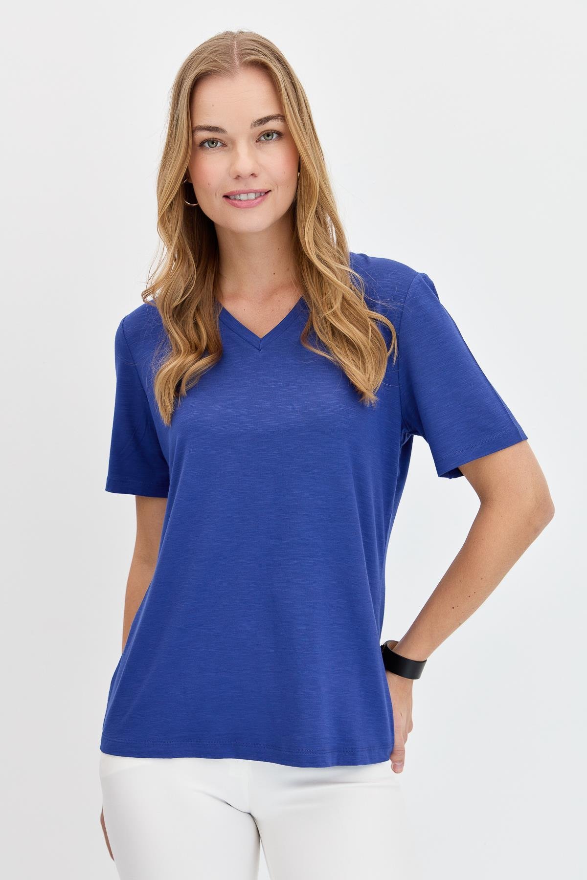 KMY24085Kadın V Yaka Flamlı Kumaş Basic Tshirt İndigo