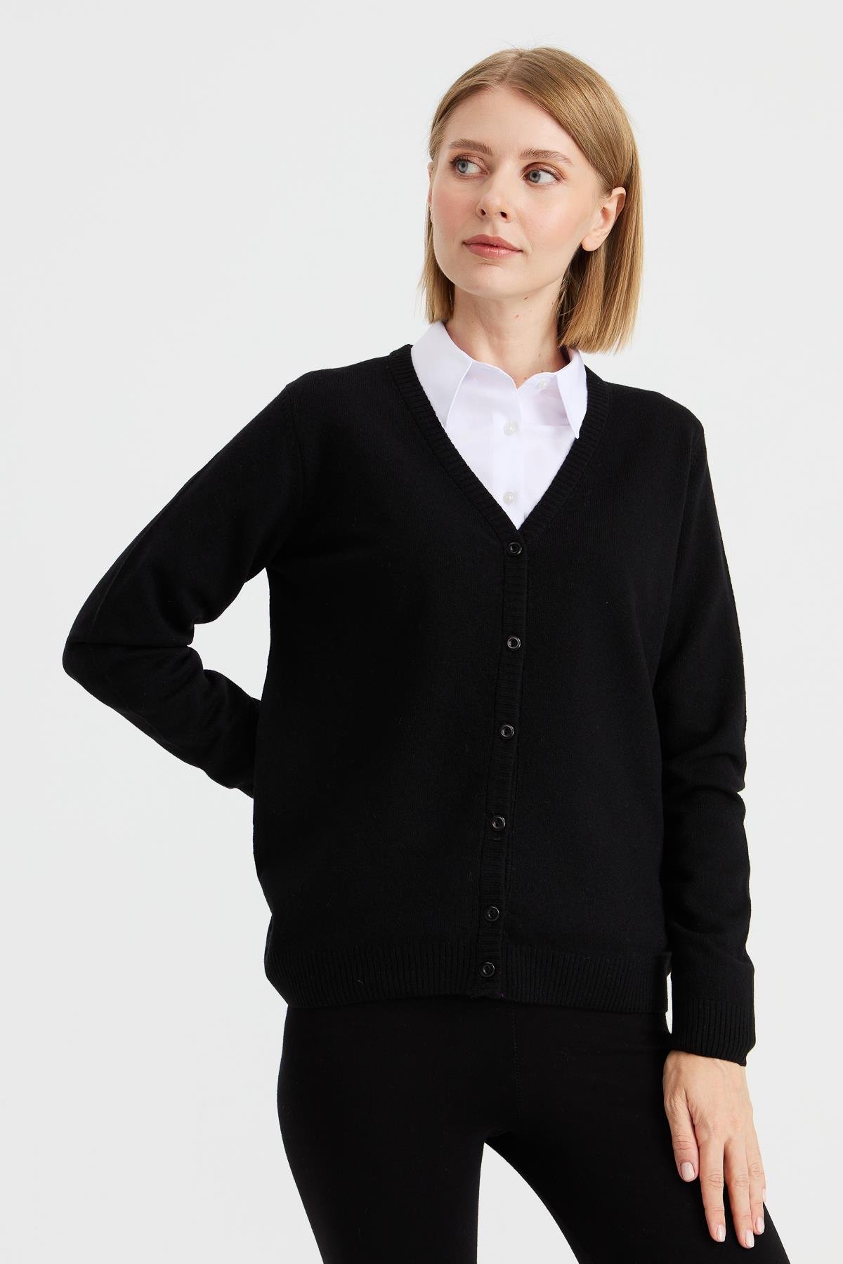 21021Kadın V Yaka Hırka Yün Siyah