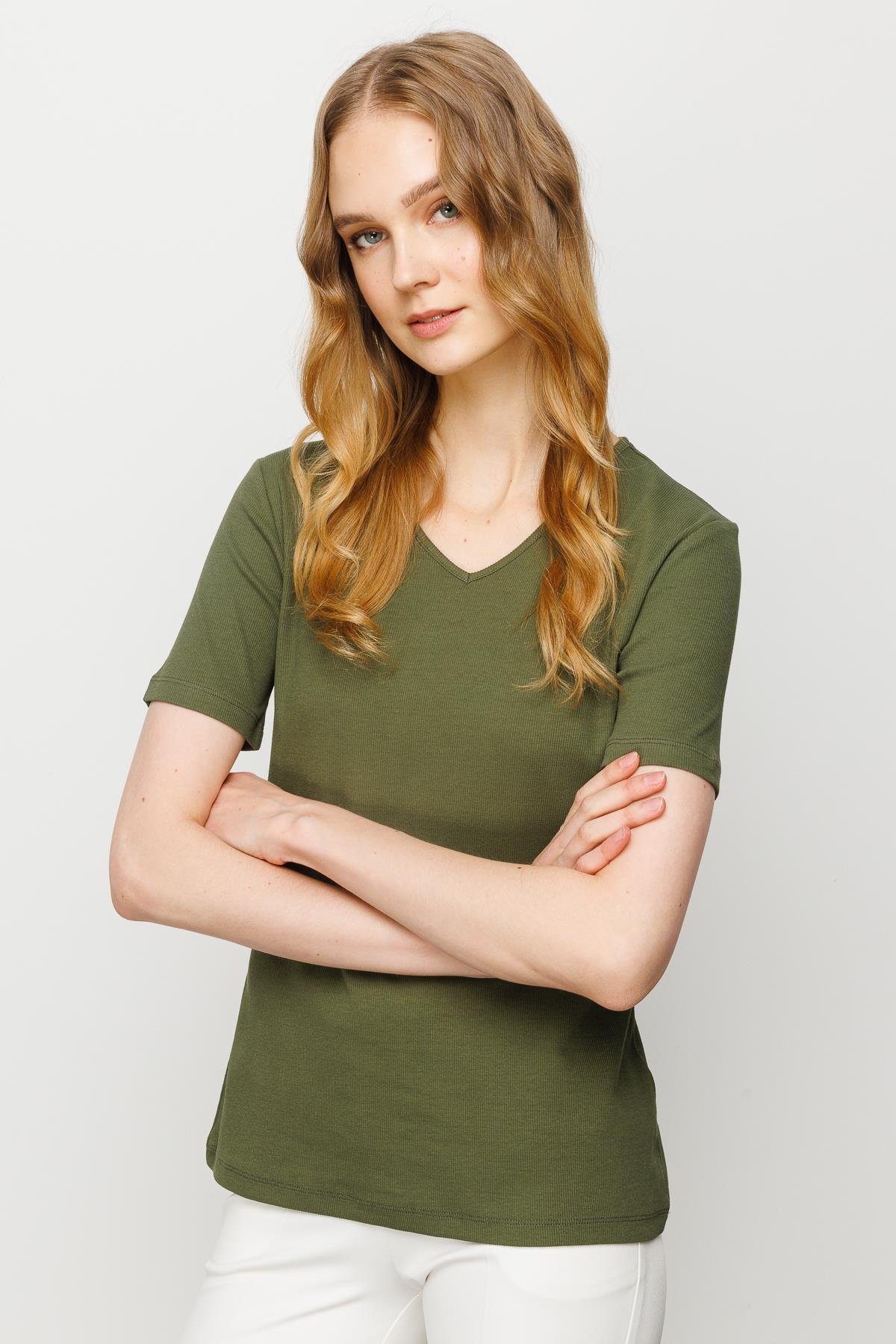 23753Kadın V Yaka Kaşkorse Pamuk T-shirt Haki