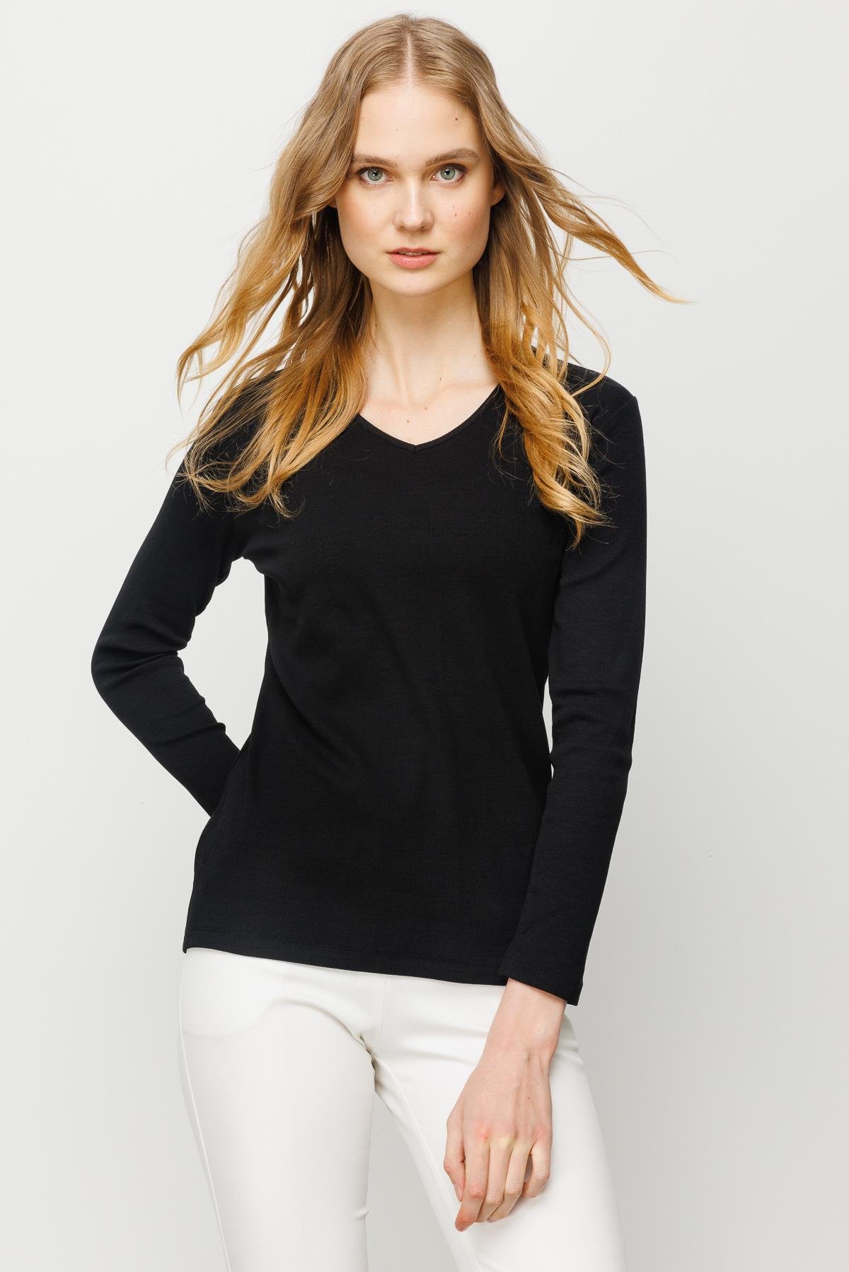 23754Kadın V Yaka Kaşkorse Pamuklu  Bluz Siyah