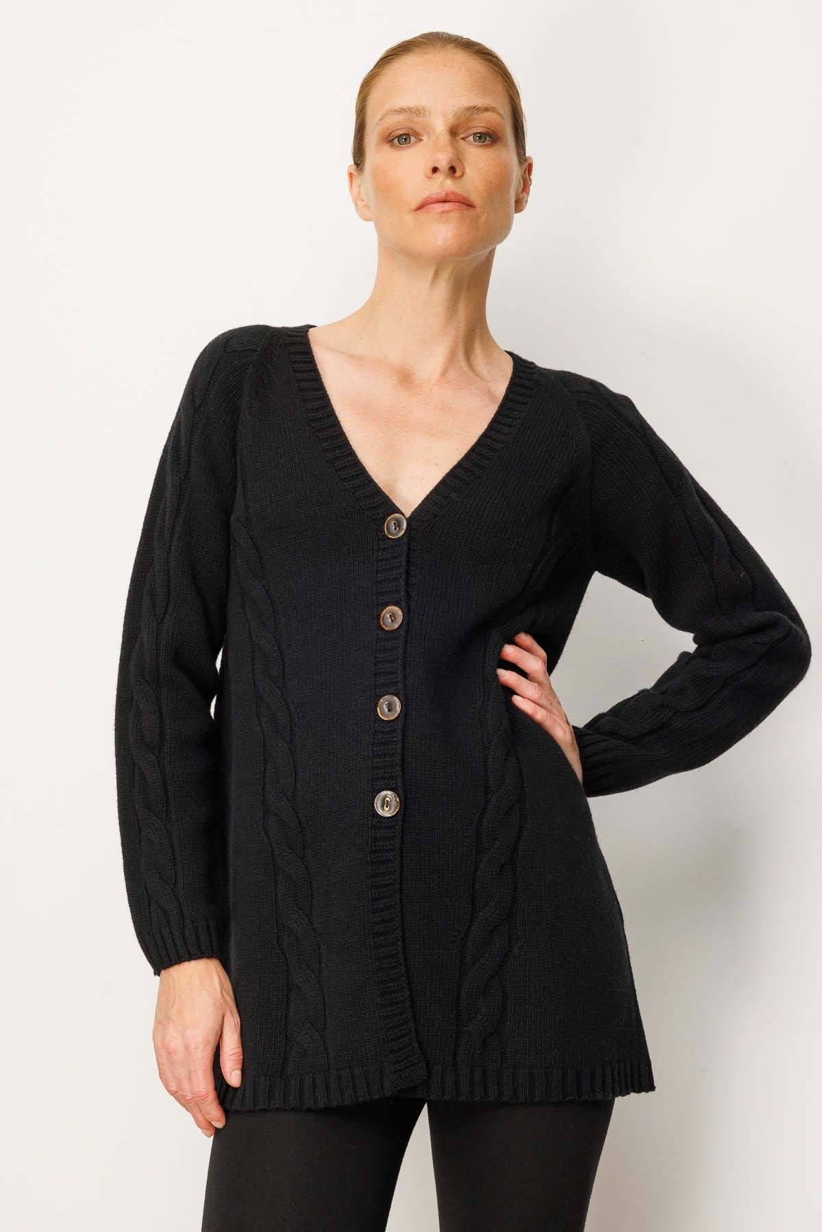 25178Kadın V Yaka Saç Örgülü Uzun Yün Hırka Siyah