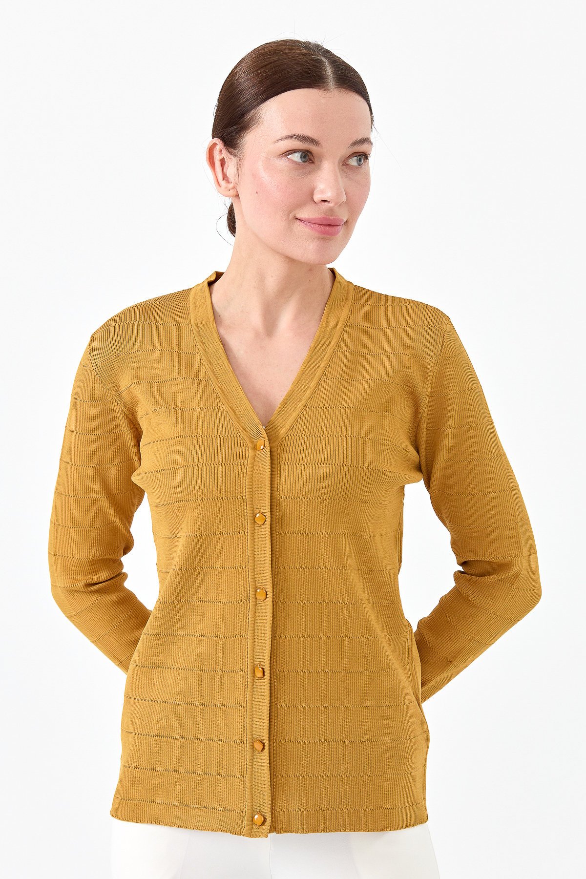 22359Женский трикотажный летний кардиган молочного цвета