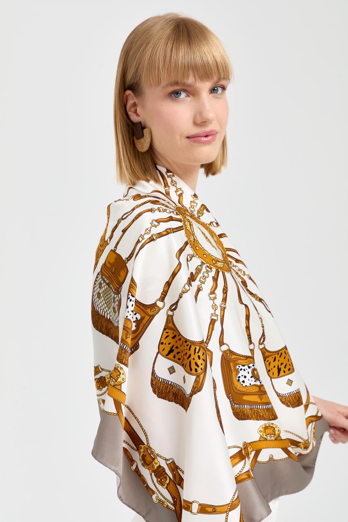 121Özel Tasarım İpek Eşarp 08