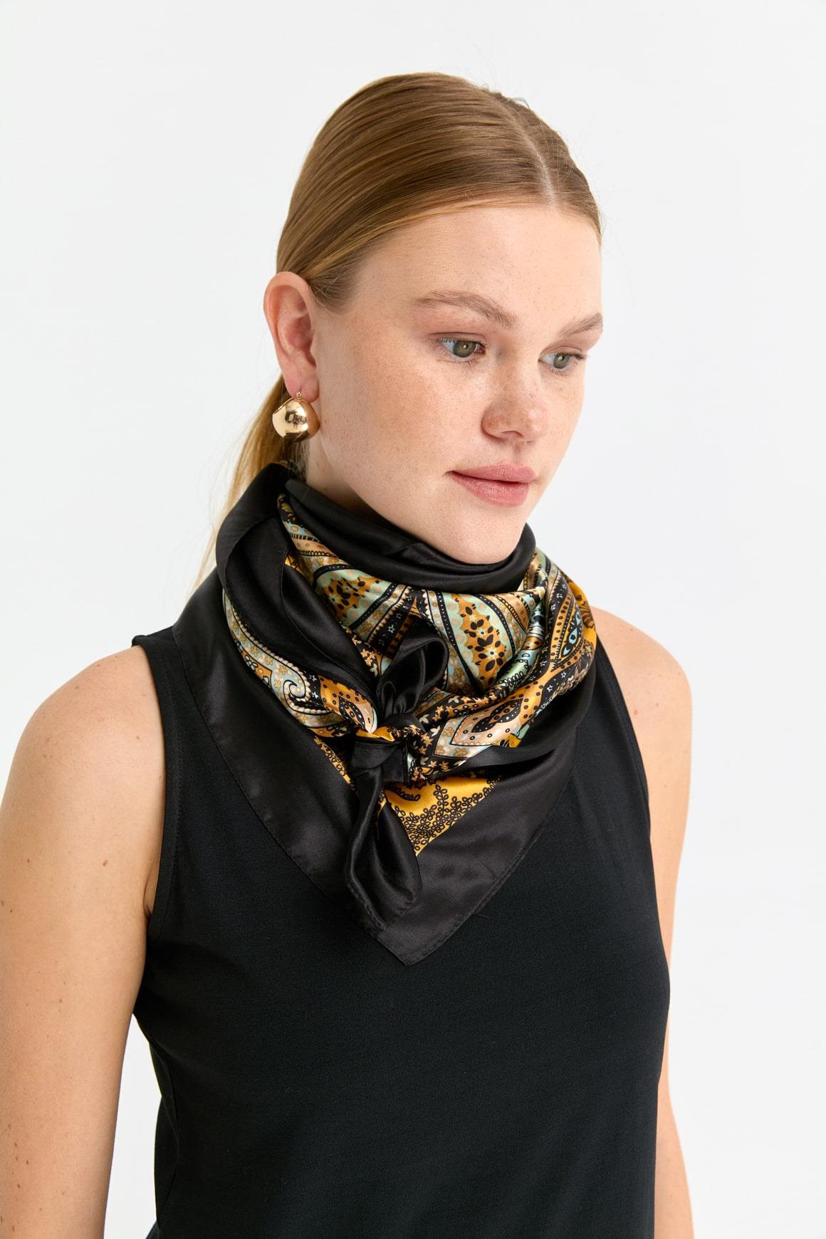 123Özel Tasarım İpek Eşarp 24