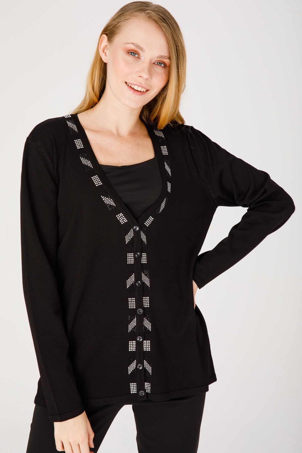 Женский трикотаж Джемпер черный