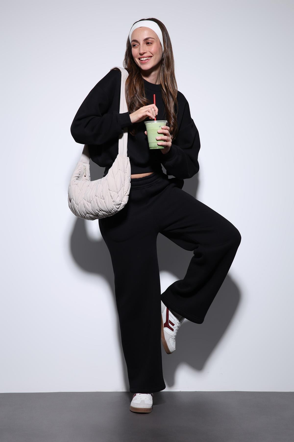 Antioch Siyah Basic Ayarlanabilir Paça Kadın Eşofman Altı