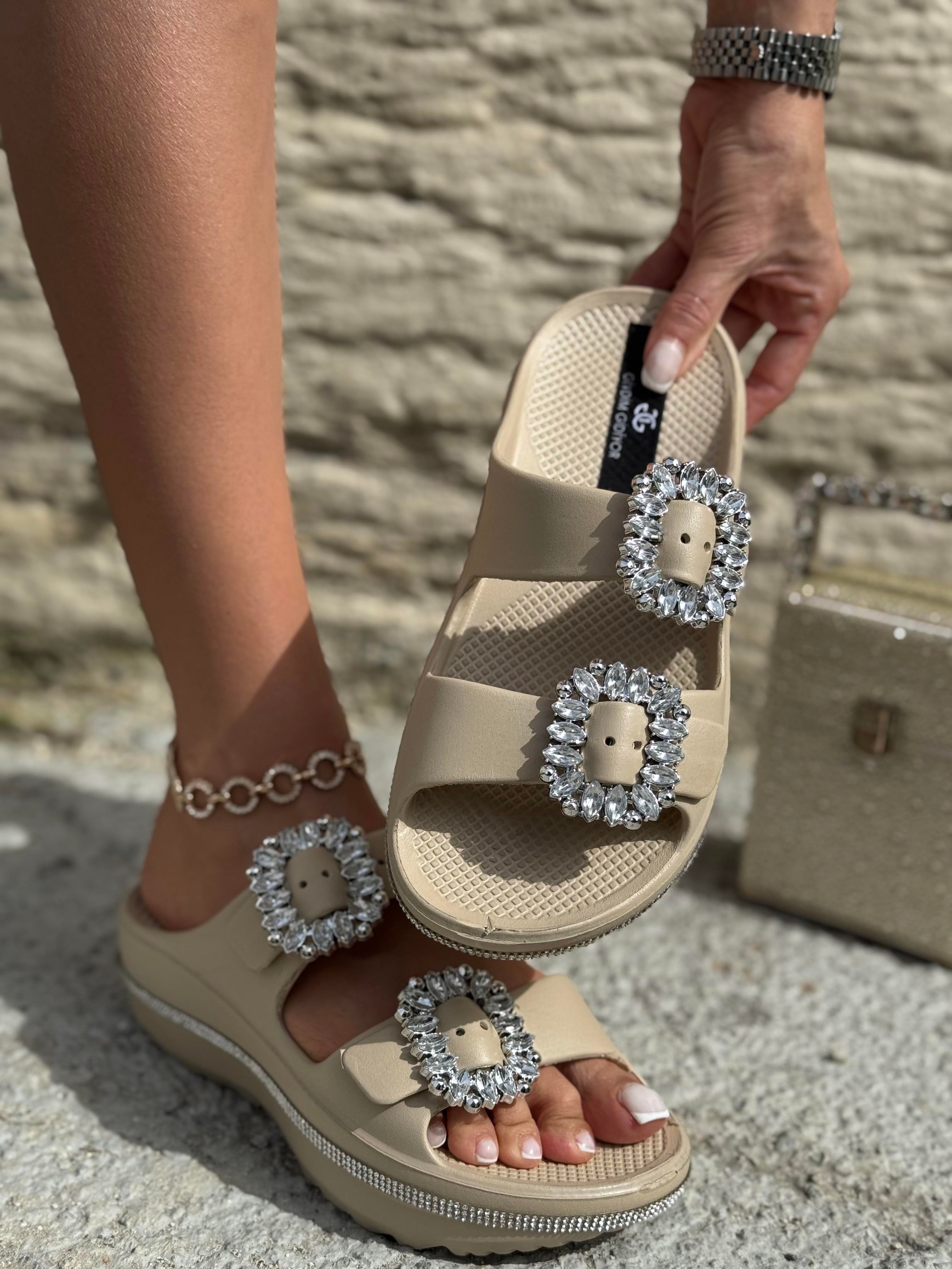 Highland Kristal Taşlı Terlik Bej