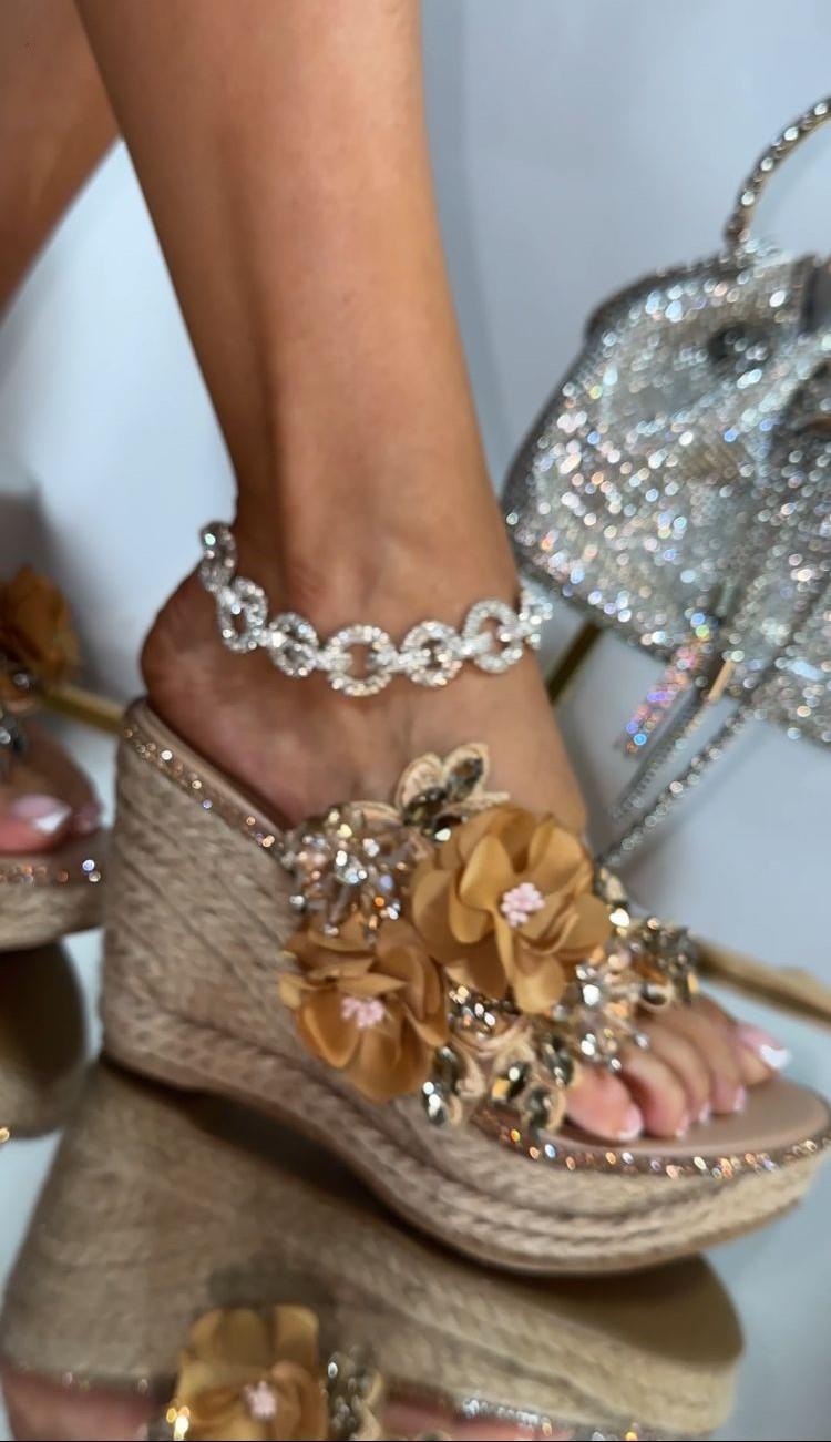 Ibiz Dolgu Topuk Özel Tasarım Ayakkabı Hasır