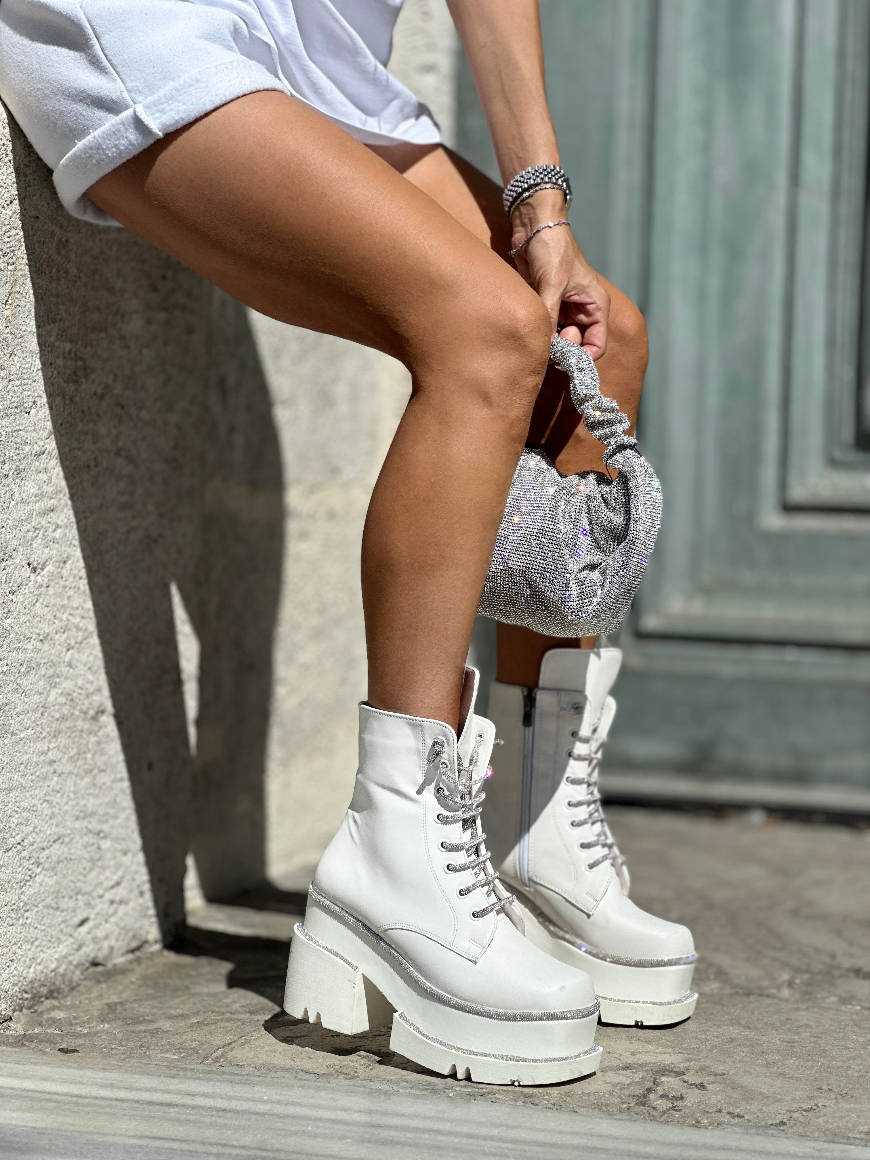 Jerry Özel Tasarım Bot Beyaz