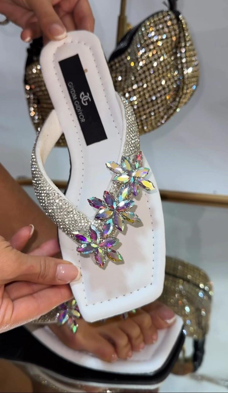 Meloni Kristal Taşlı Terlik Beyaz