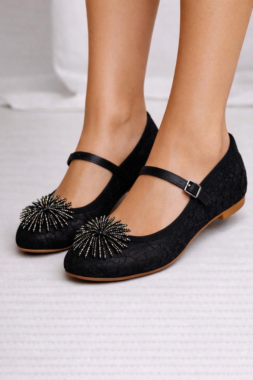 Pukie Kristal Taşlı Özel Tasarım Babet Siyah