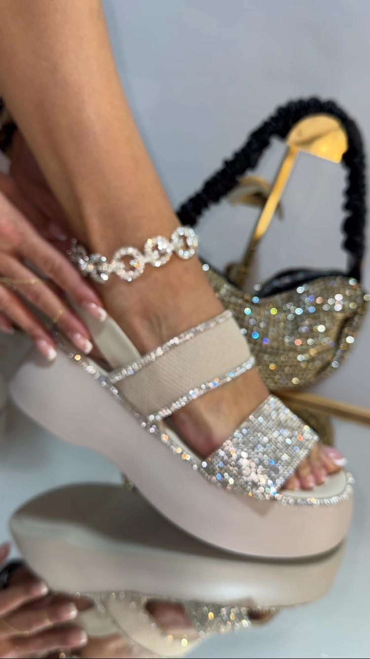 Rubber Kristal Taşlı Sandalet Bej