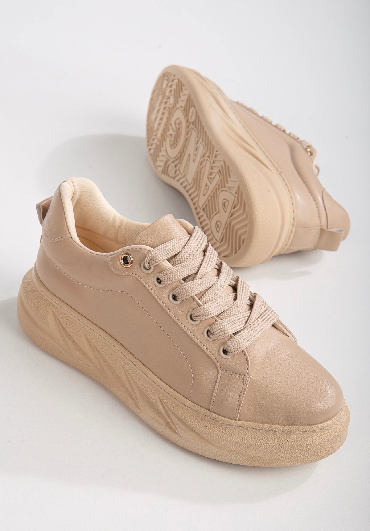 Simple Spor Ayakkabı Bej - WOMAN SHOES