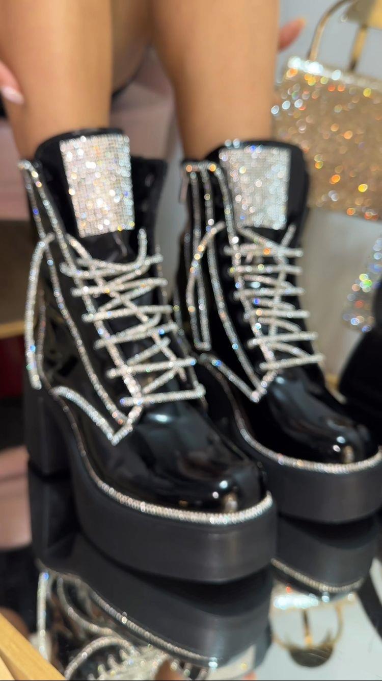 Tiam Rugan Kristal Taşlı Bot Siyah