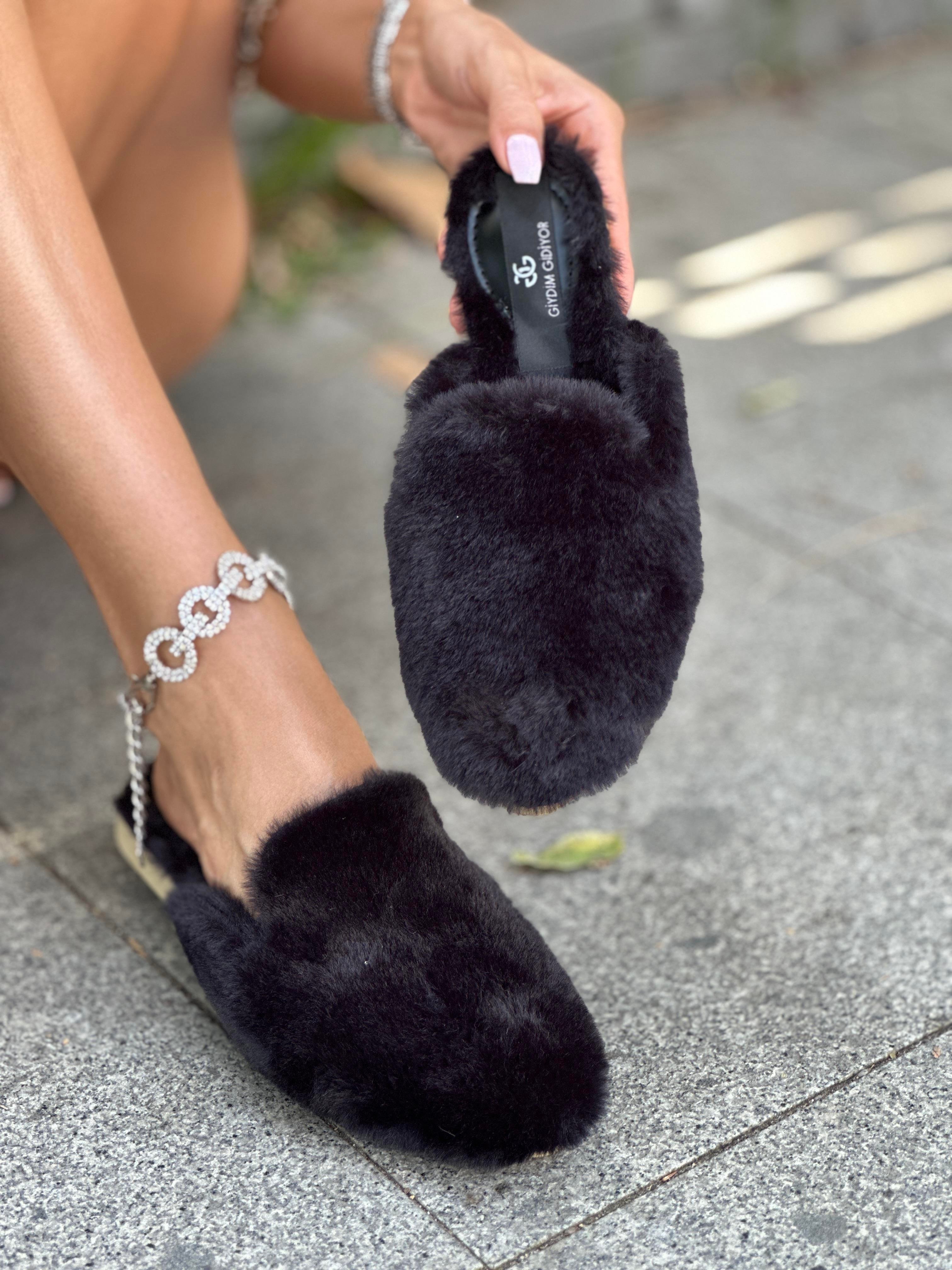 Zola Tüylü Terlik Siyah