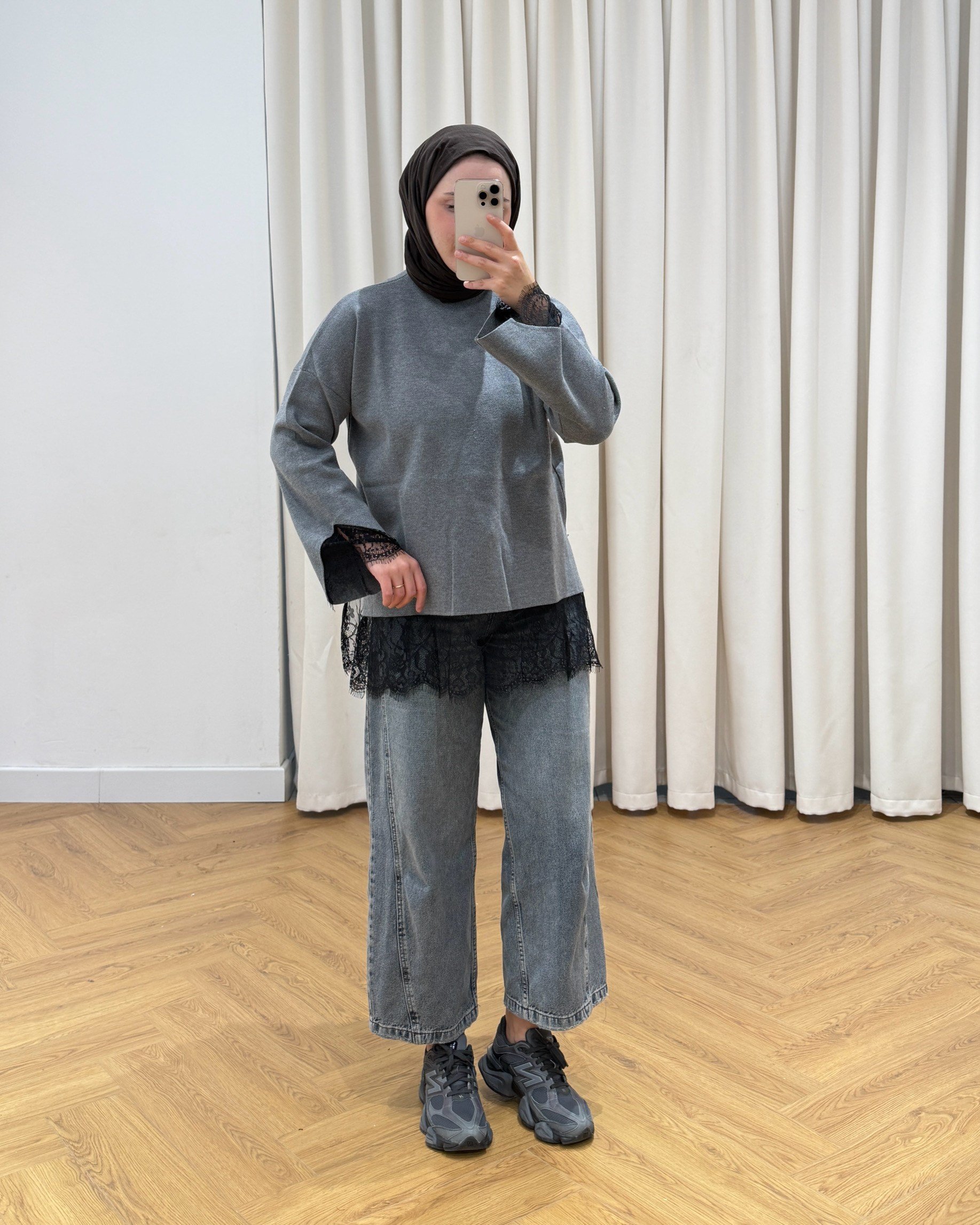 Olive Dantel Detaylı Gri Örme Triko