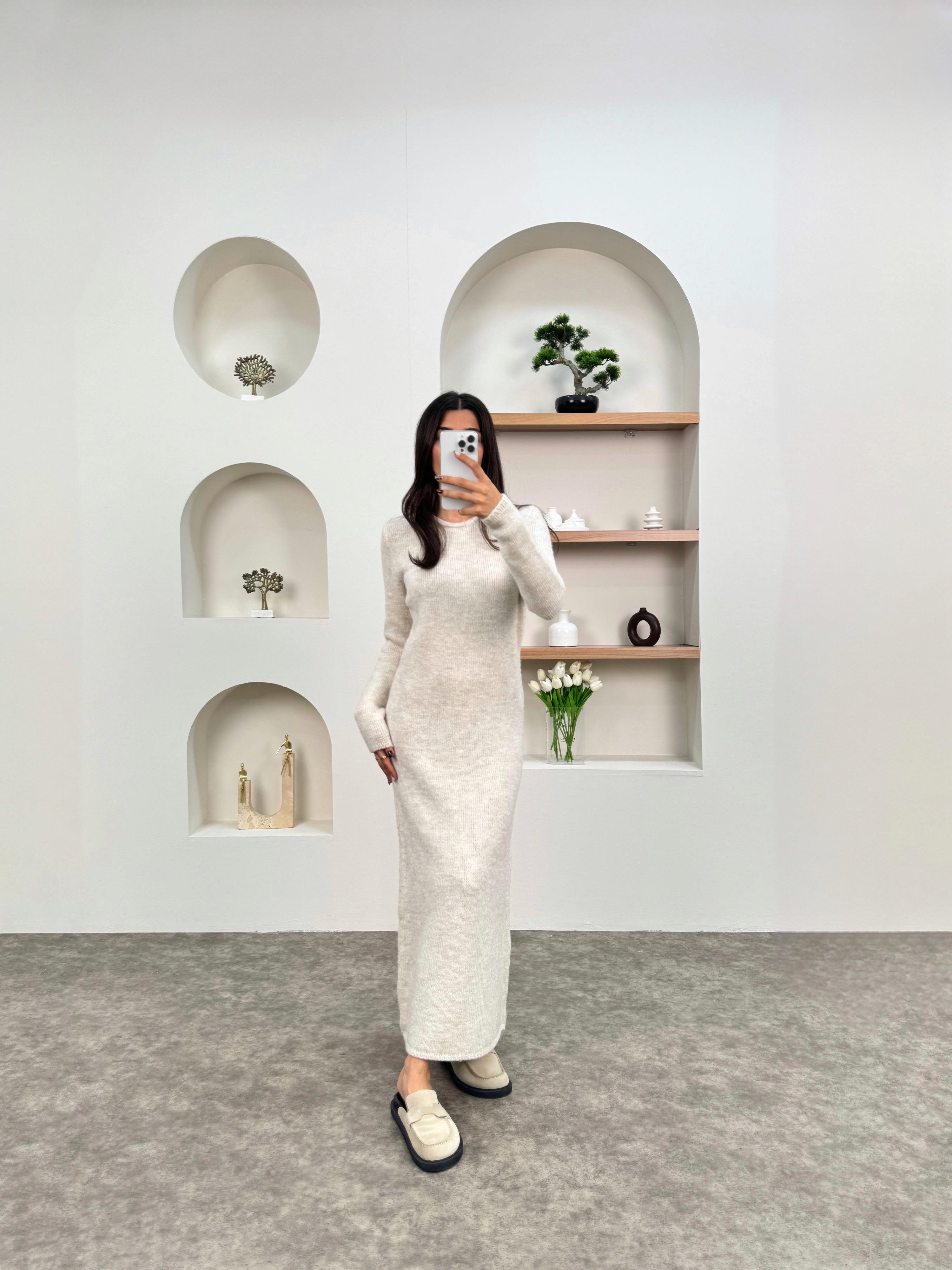 Delfi Ekru Triko Bisiklet Yaka Elbise