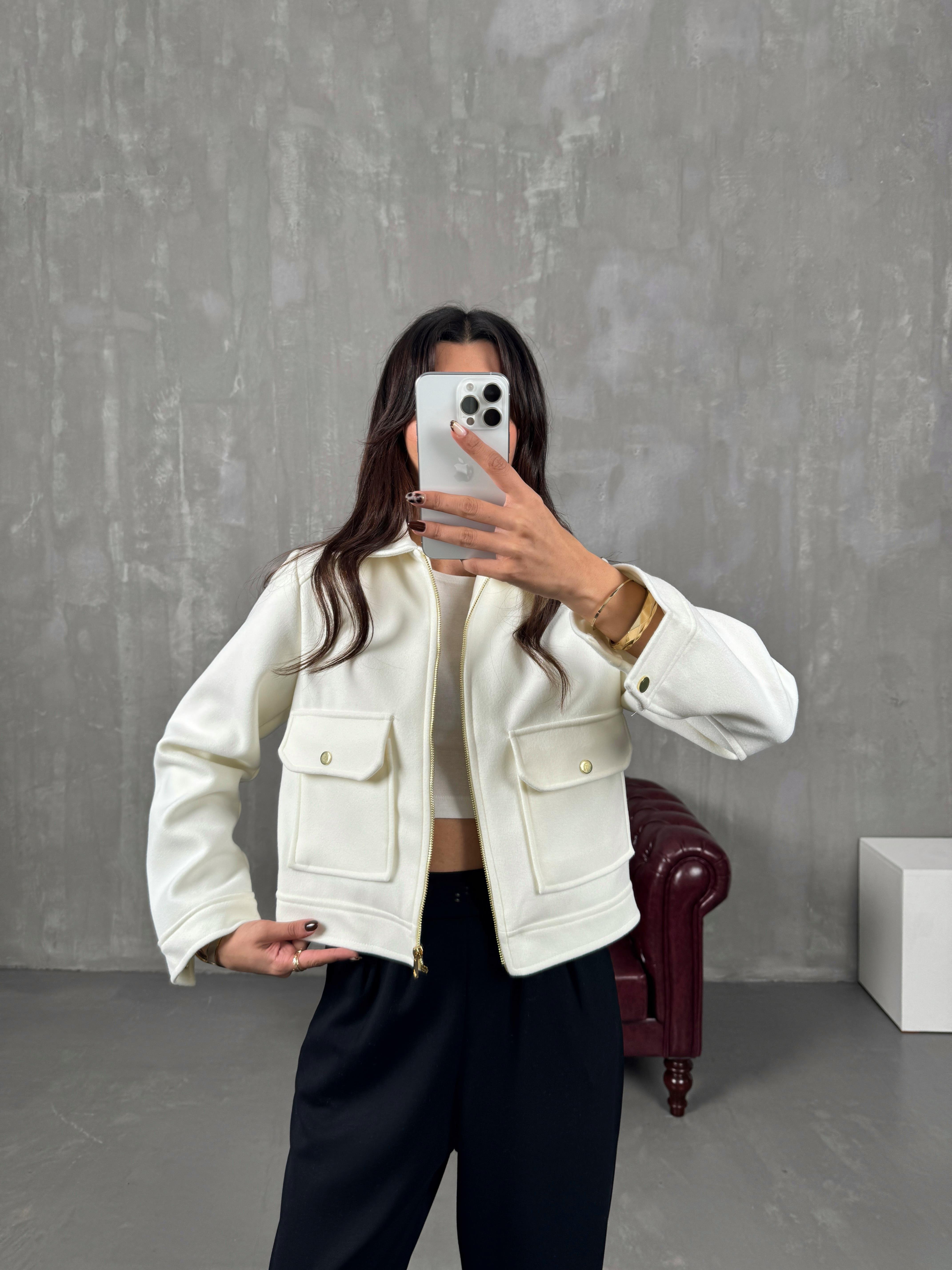 Ressa Beyaz Fermuarlı Astarlı Cepli Kaşe Muadil Ceket