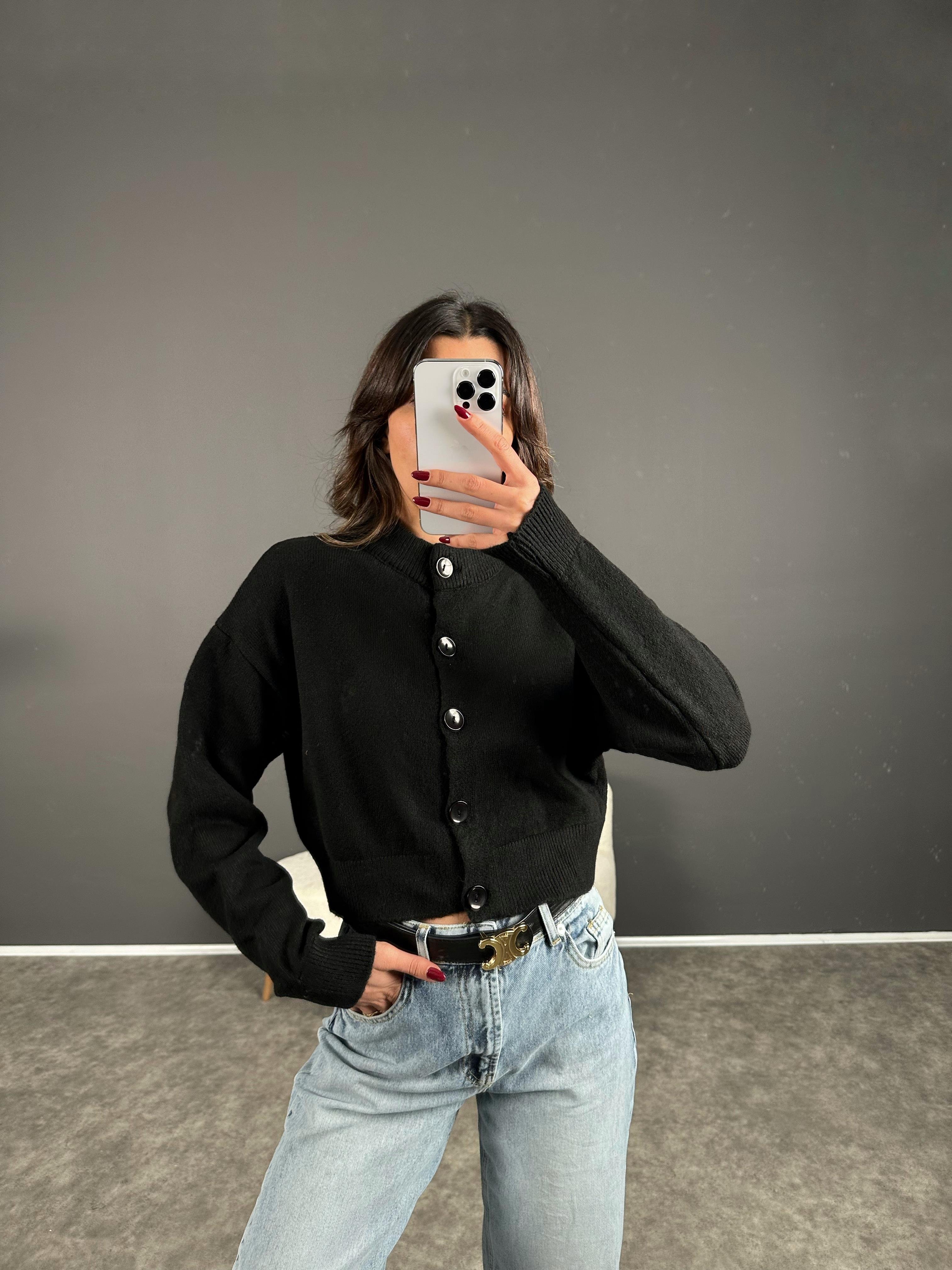 ZR Model Siyah Düğmeli HırkaGausHIRKAGU003076