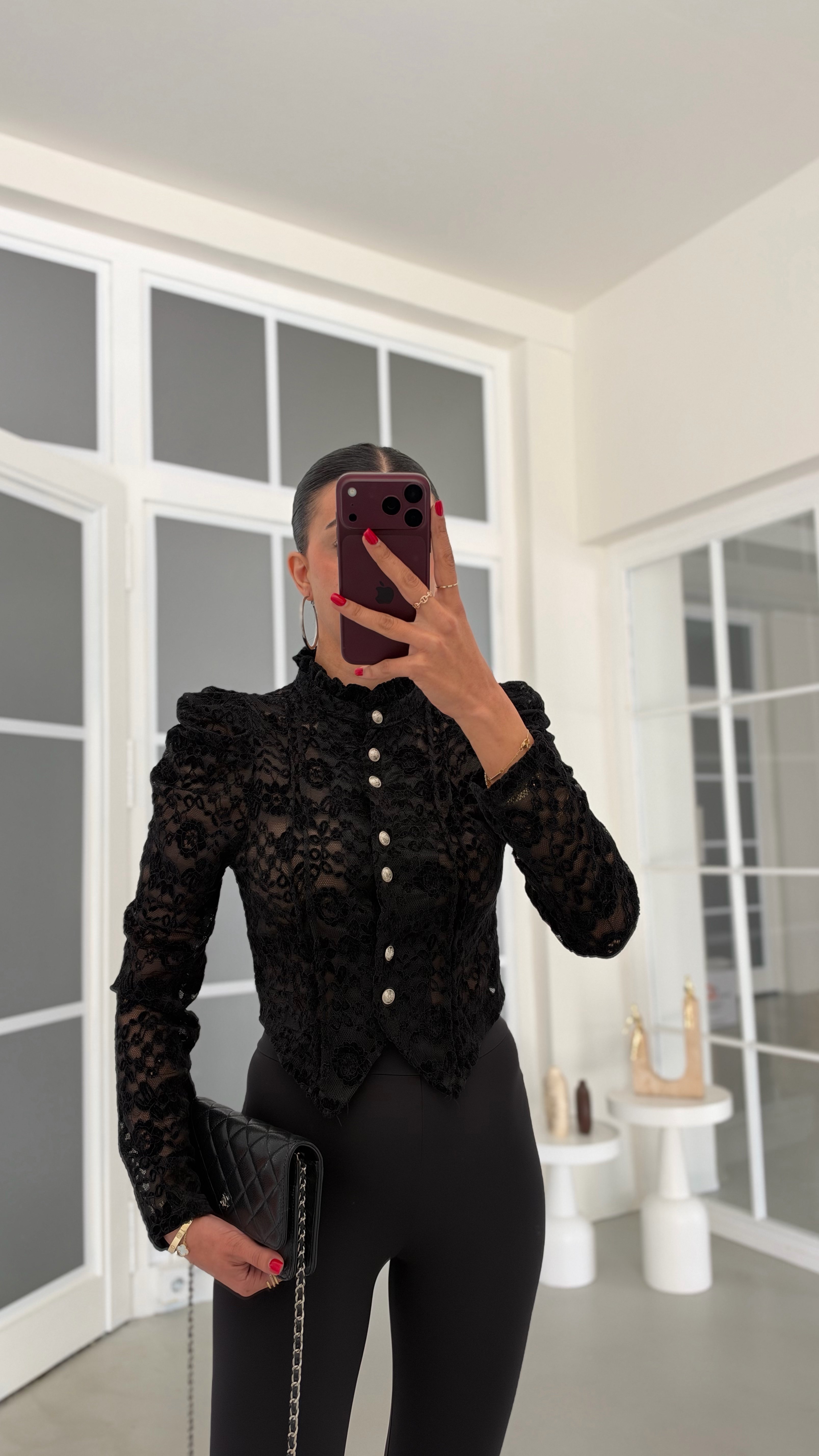 Siyah Vatkalı Yumuşak Dantelli Tasarım Bluz GAUS-02331GAUSالبلوزات GAUS-02331