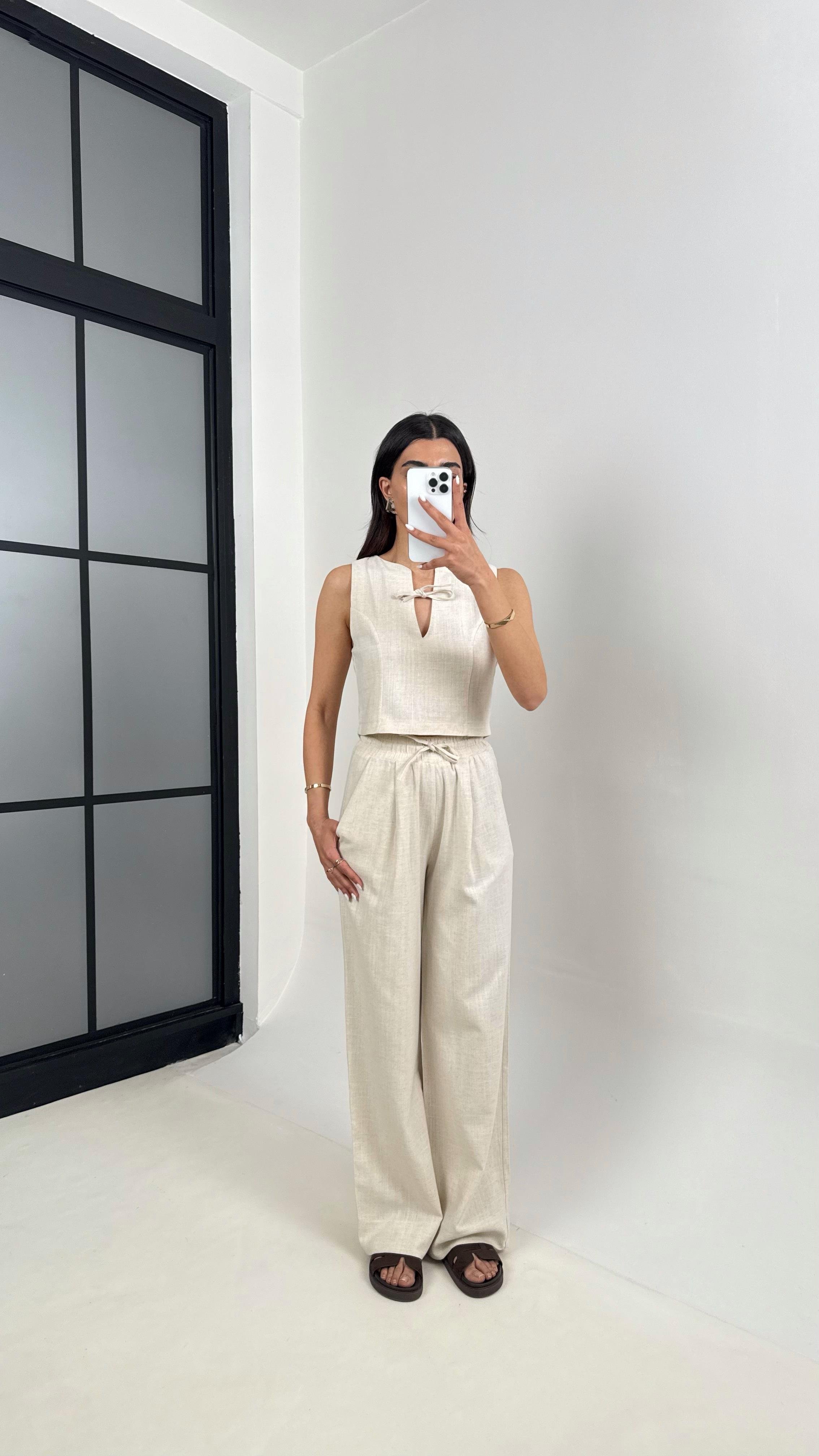 Taş Yaka Bağlama Detaylı Üst Beli Lastikli Cepli Pantolon ZR Muadil Keten Takım Gaus00398GausTAKIMGU1001933