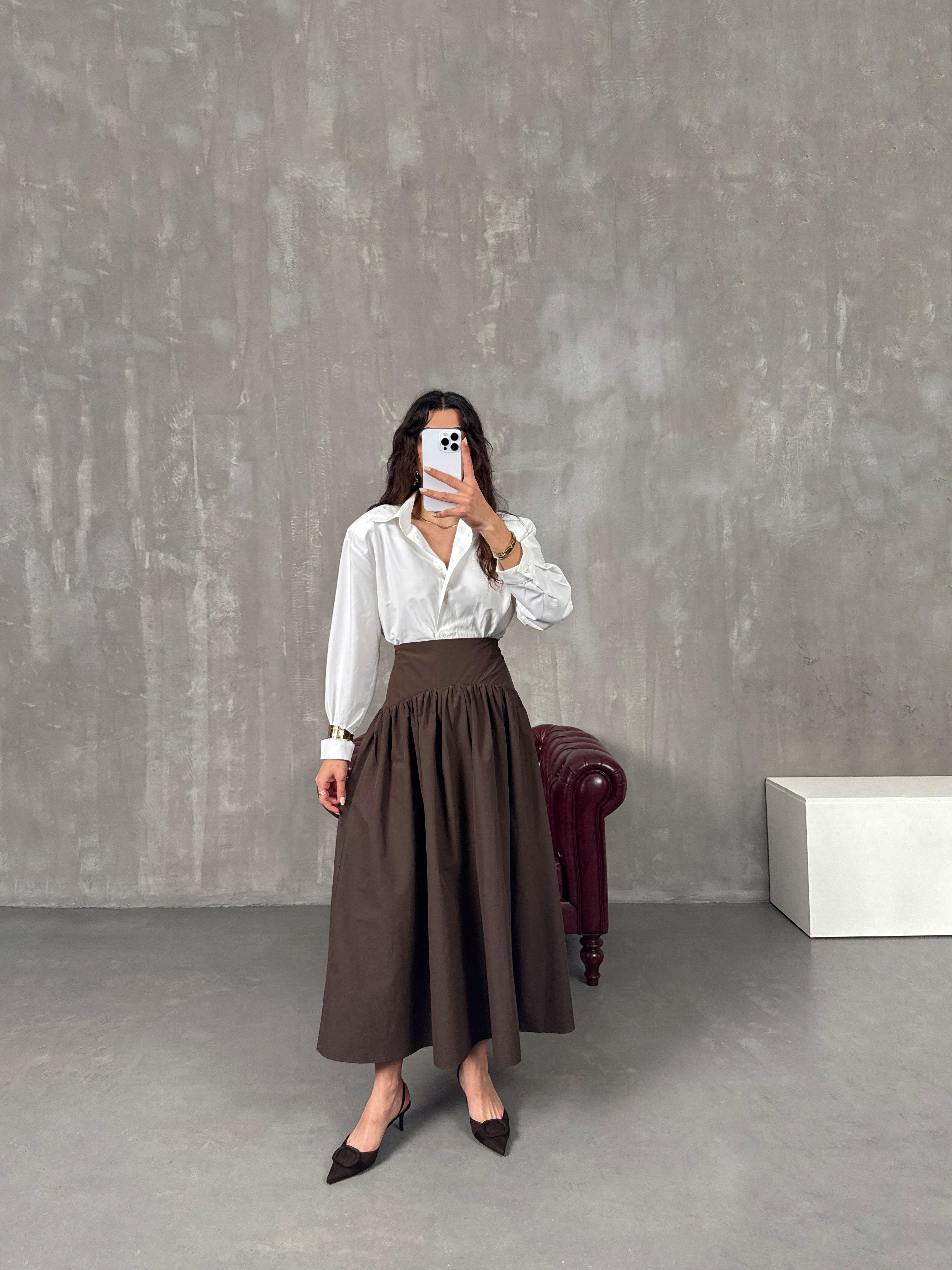 فاسكو تنورة لون بني قماش بوبلين بتفاصيل خصر مُعادل لماسّي