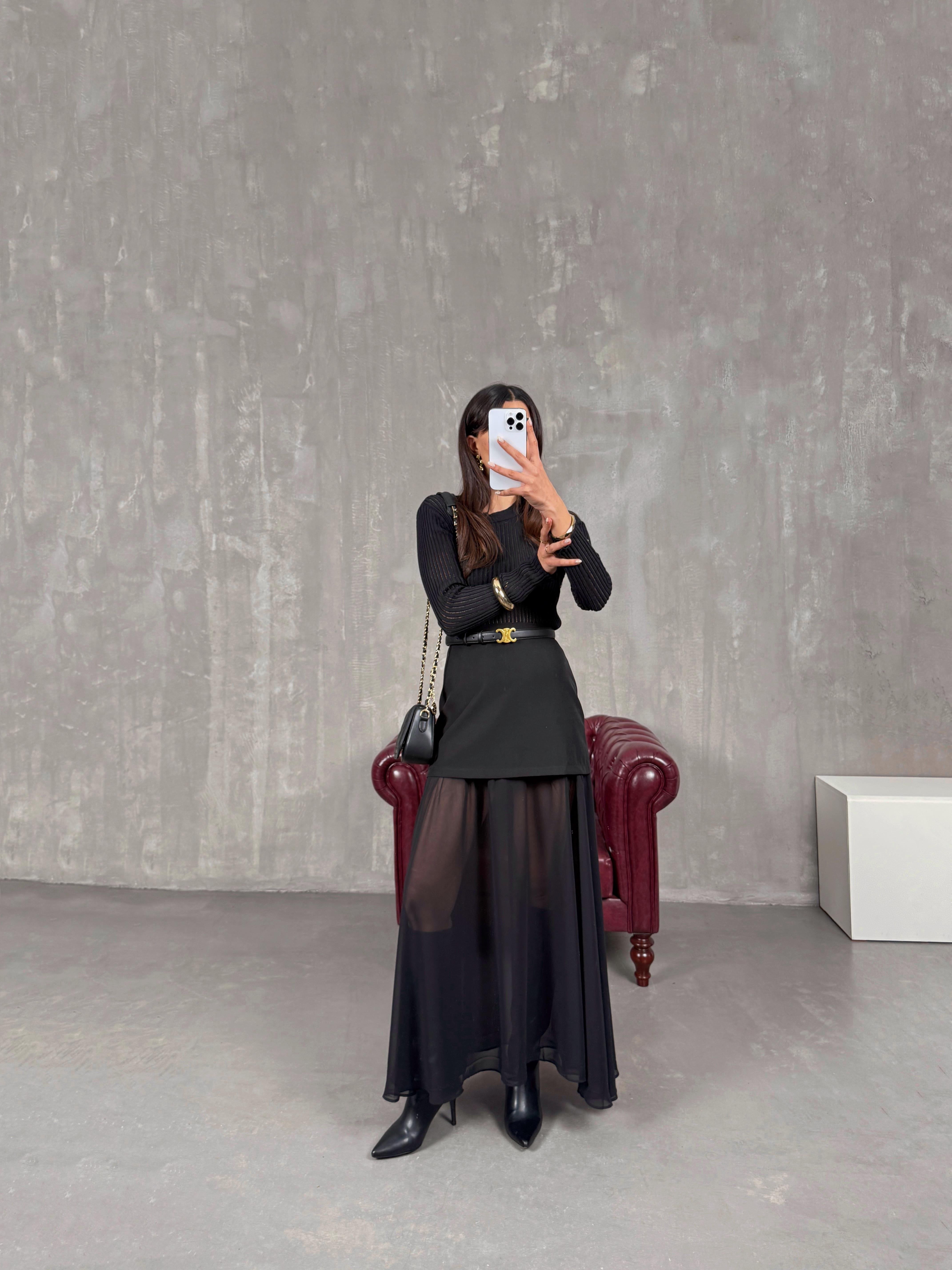 أوسكار تنورة أسود تصميم بتفصيل شيفون من الأسفل