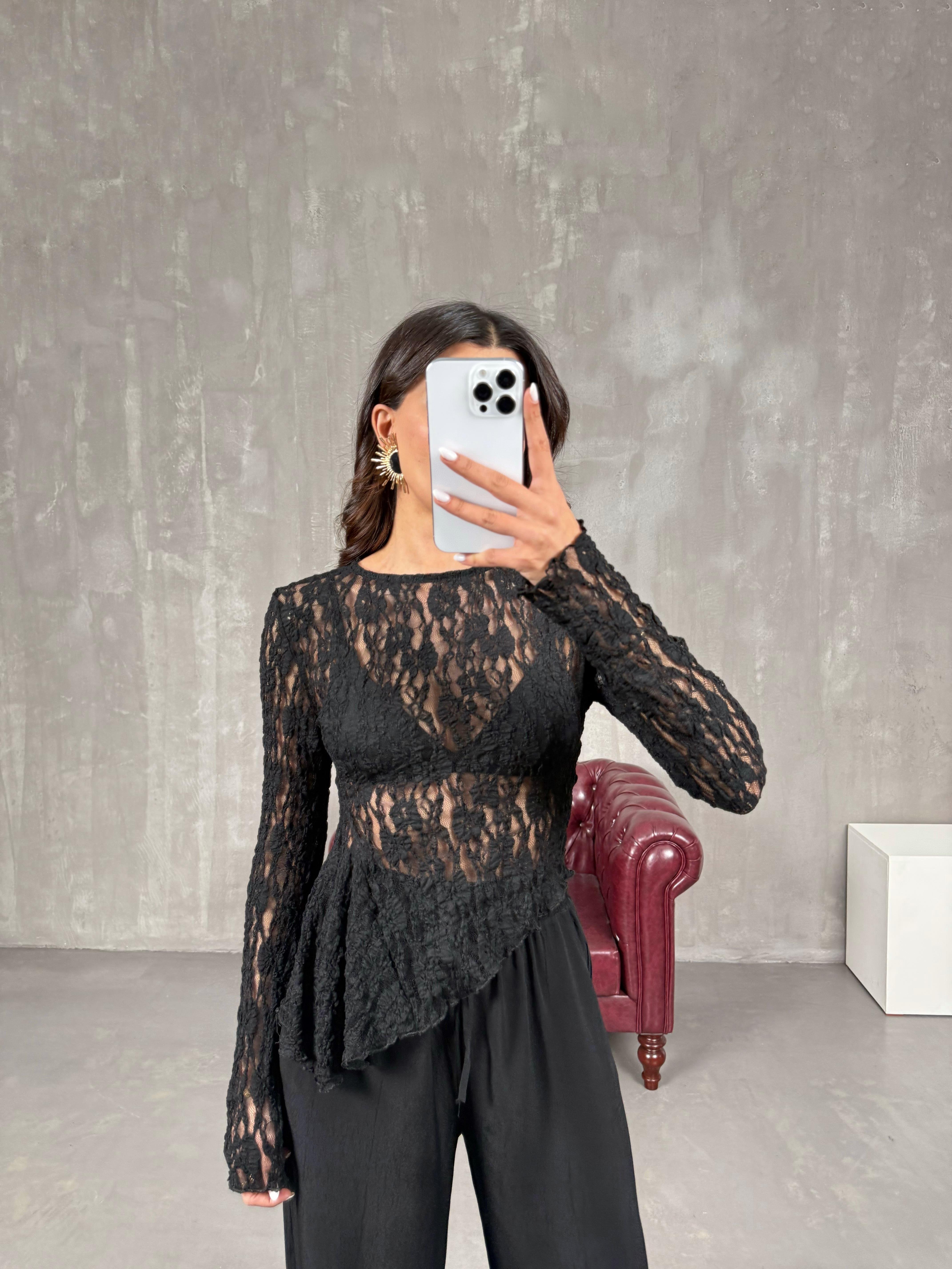 VLR Siyah Asimetrik Dantel Bluz