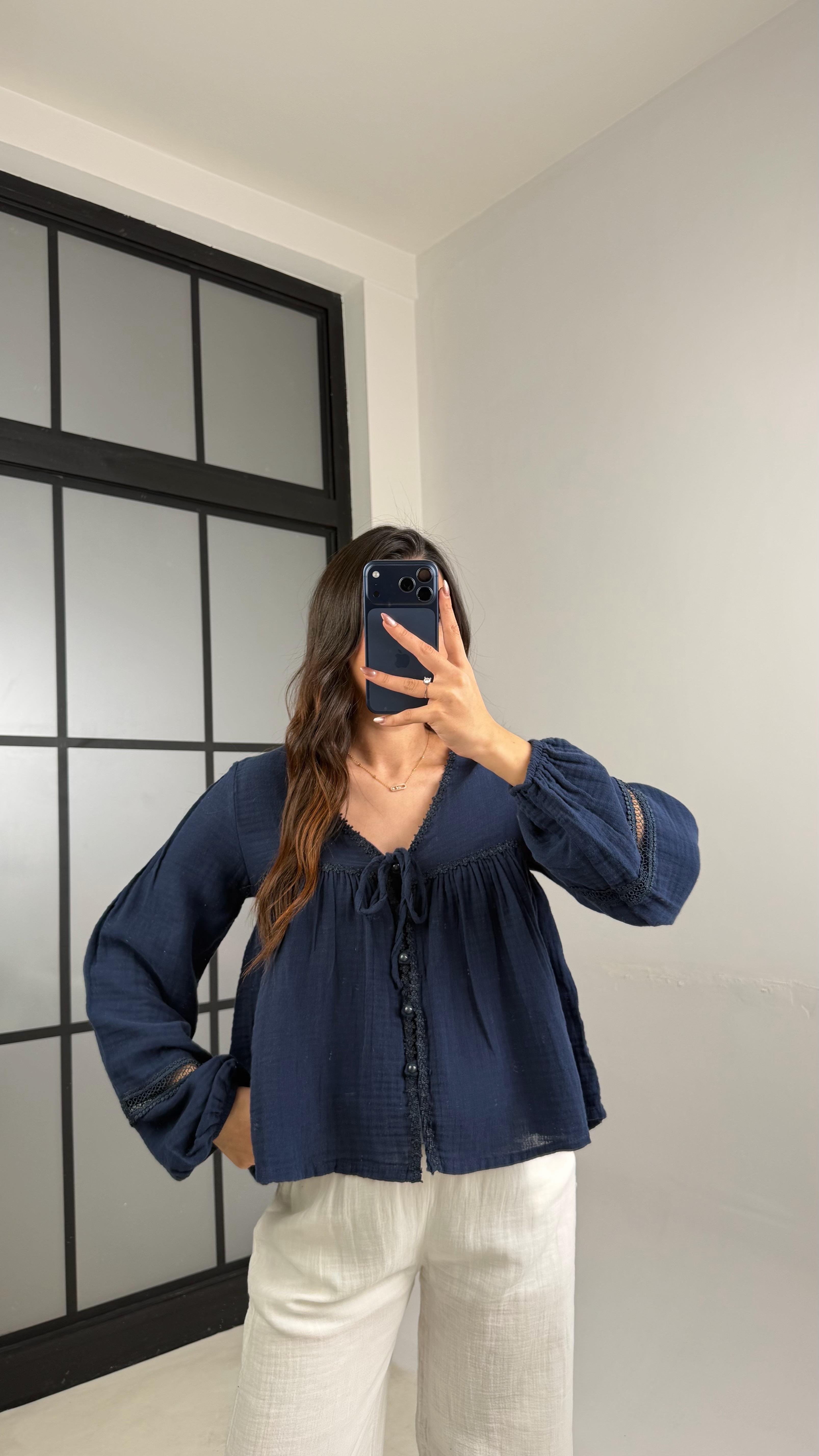 Lacivert İşlemeli Müslin Bluz GAUS-01151GAUSالبلوزات GAUS-01151