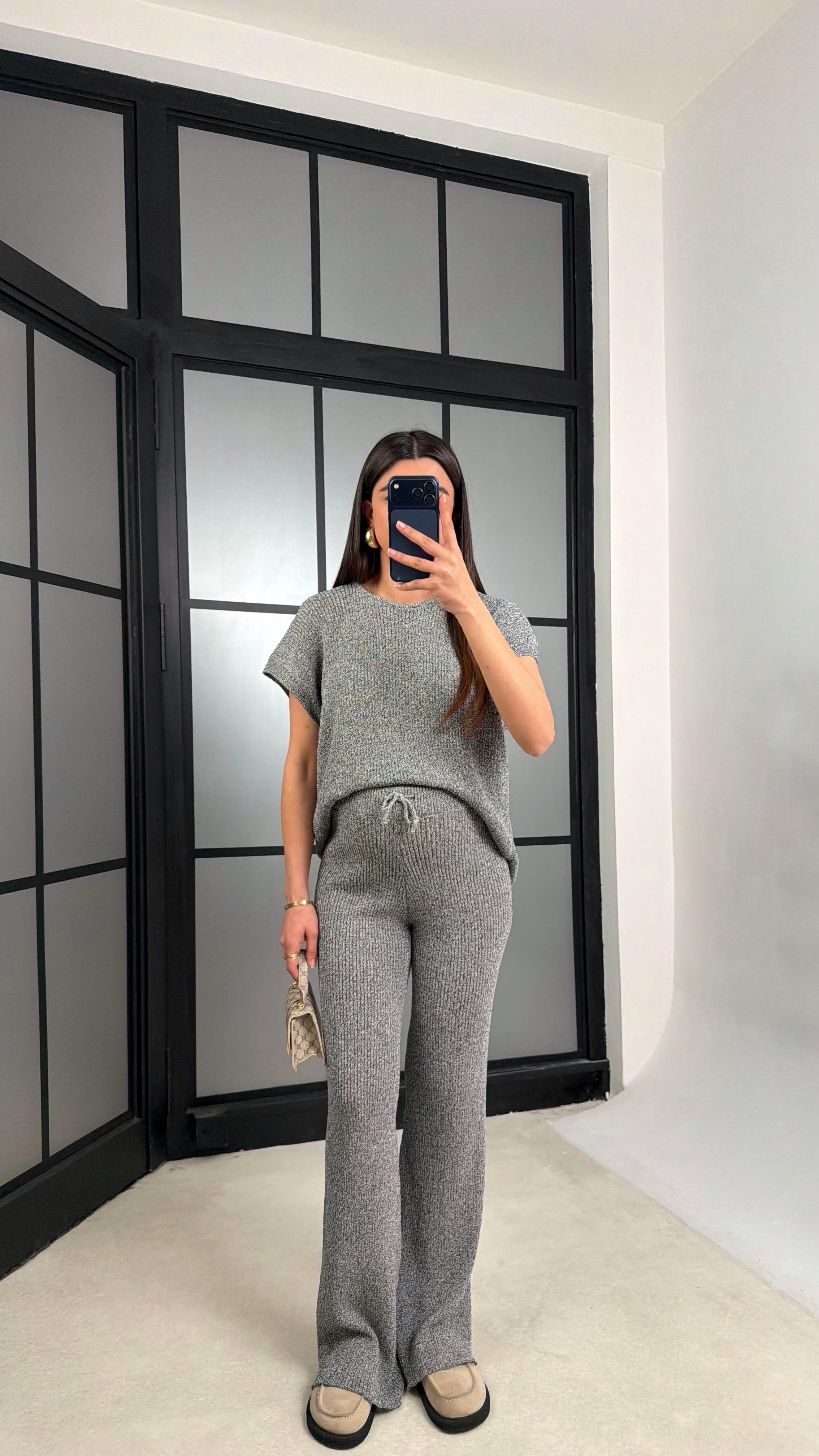 Gri Sıfır Kol Tshirt Beli Lastikli Pantolon Triko Takım GAUS-01238GAUSTAKIMGAUS-01238