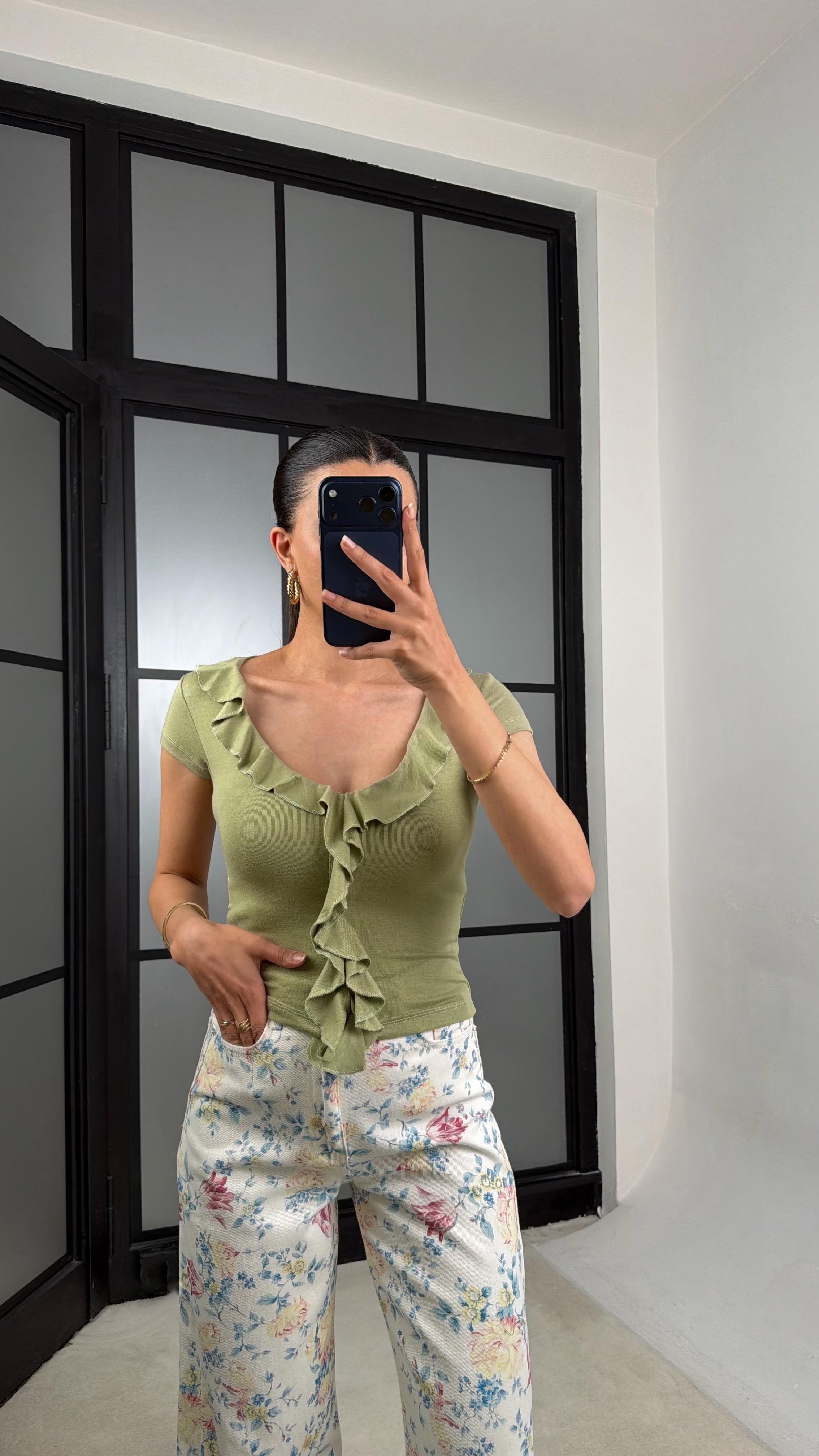 Yeşil Fırfırlı Bluz GAUS-01462GAUSBlouseGAUS-01462