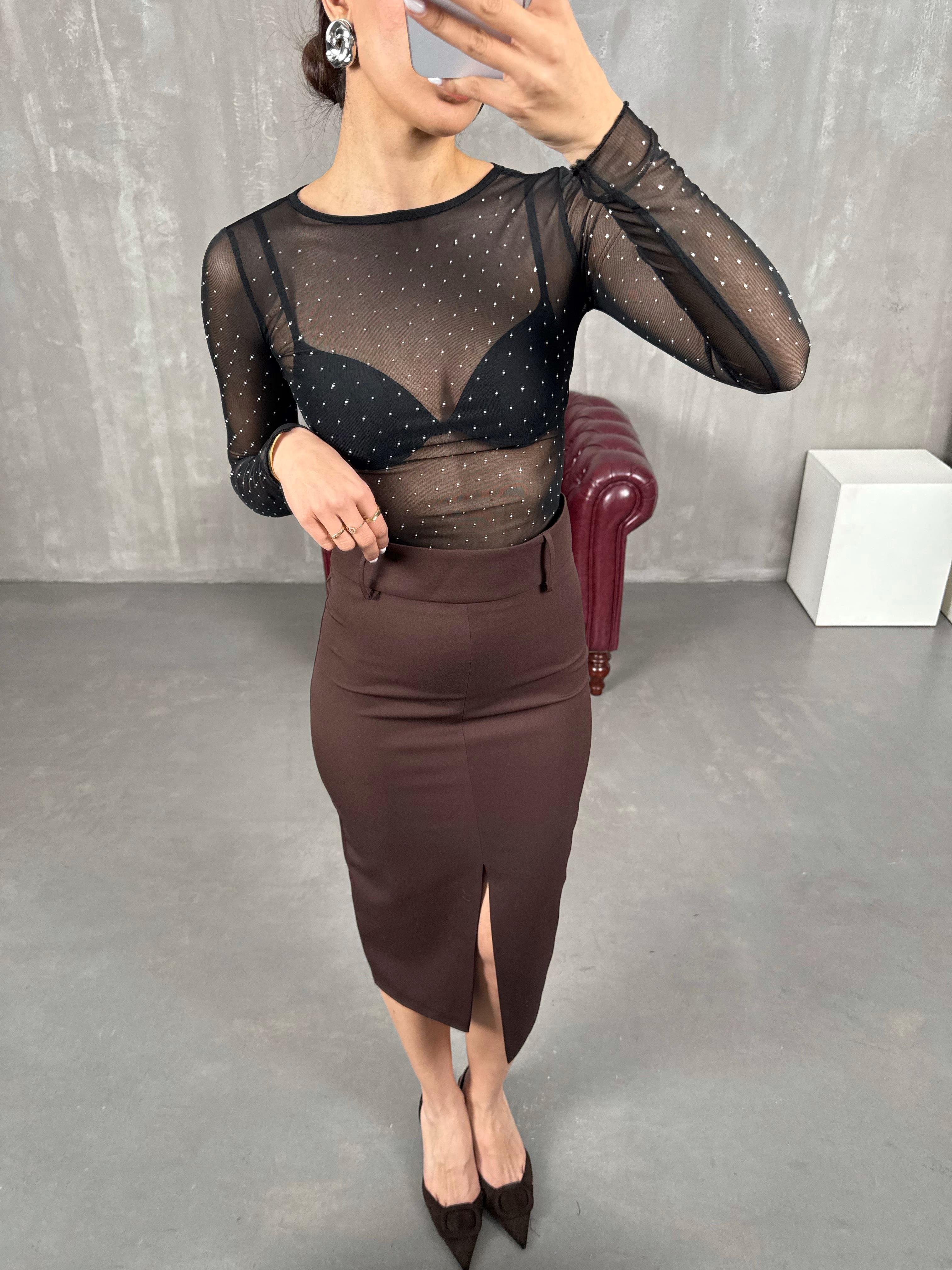 تنورة قلم مُعادل لون بني داكن مع شق Gaus00047