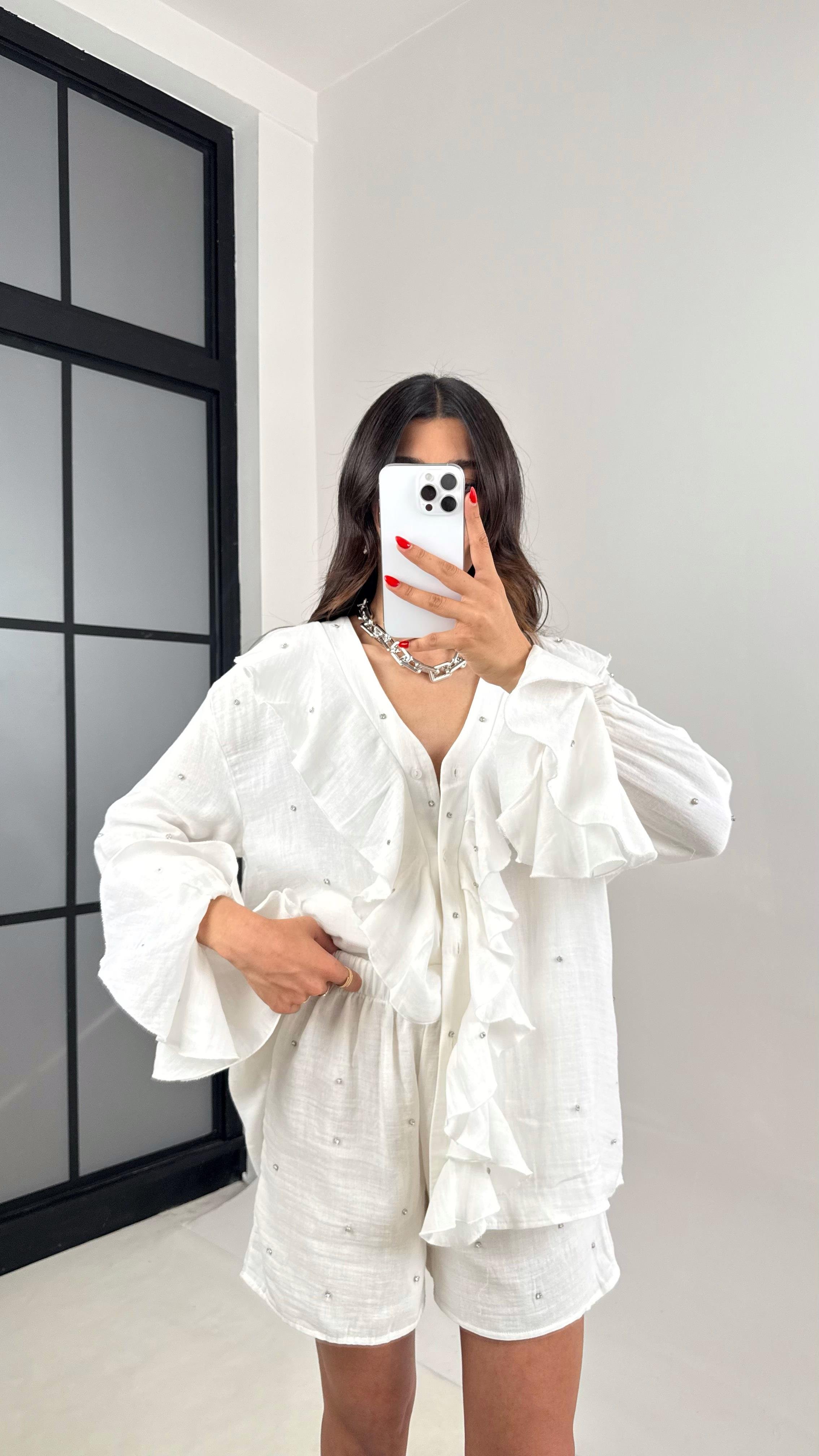 Beyaz Yaka Fırfırlı Taş Detaylı Gömlek Şortlu Müslin Takım Gaus00511GausTAKIMGU1002199