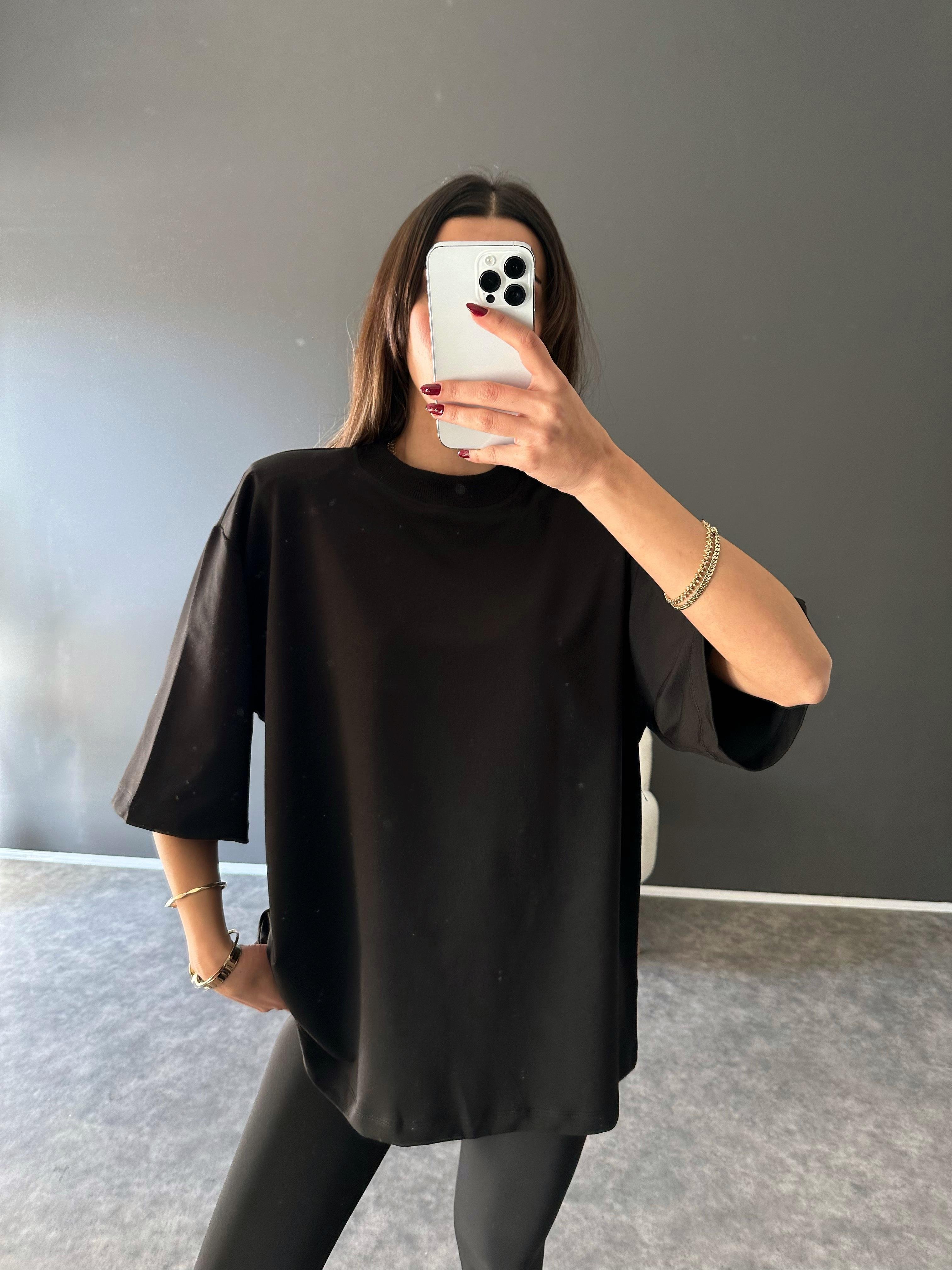 Siyah Vatkalı Oversize Tshirt 