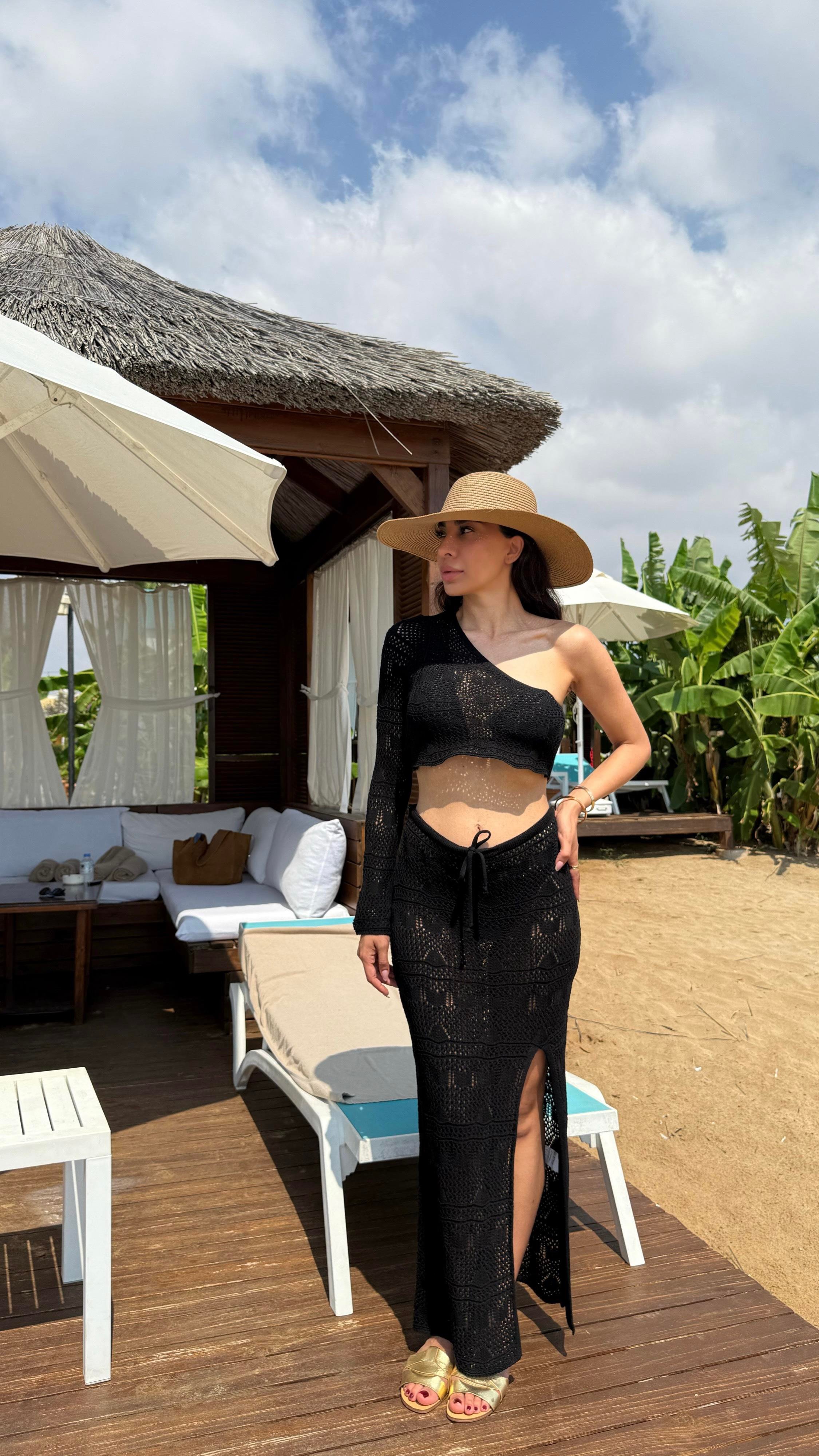 Siyah Tek Kol Bluz Etek Ajurlu Takım Gaus00658GausTAKIMGU1002523