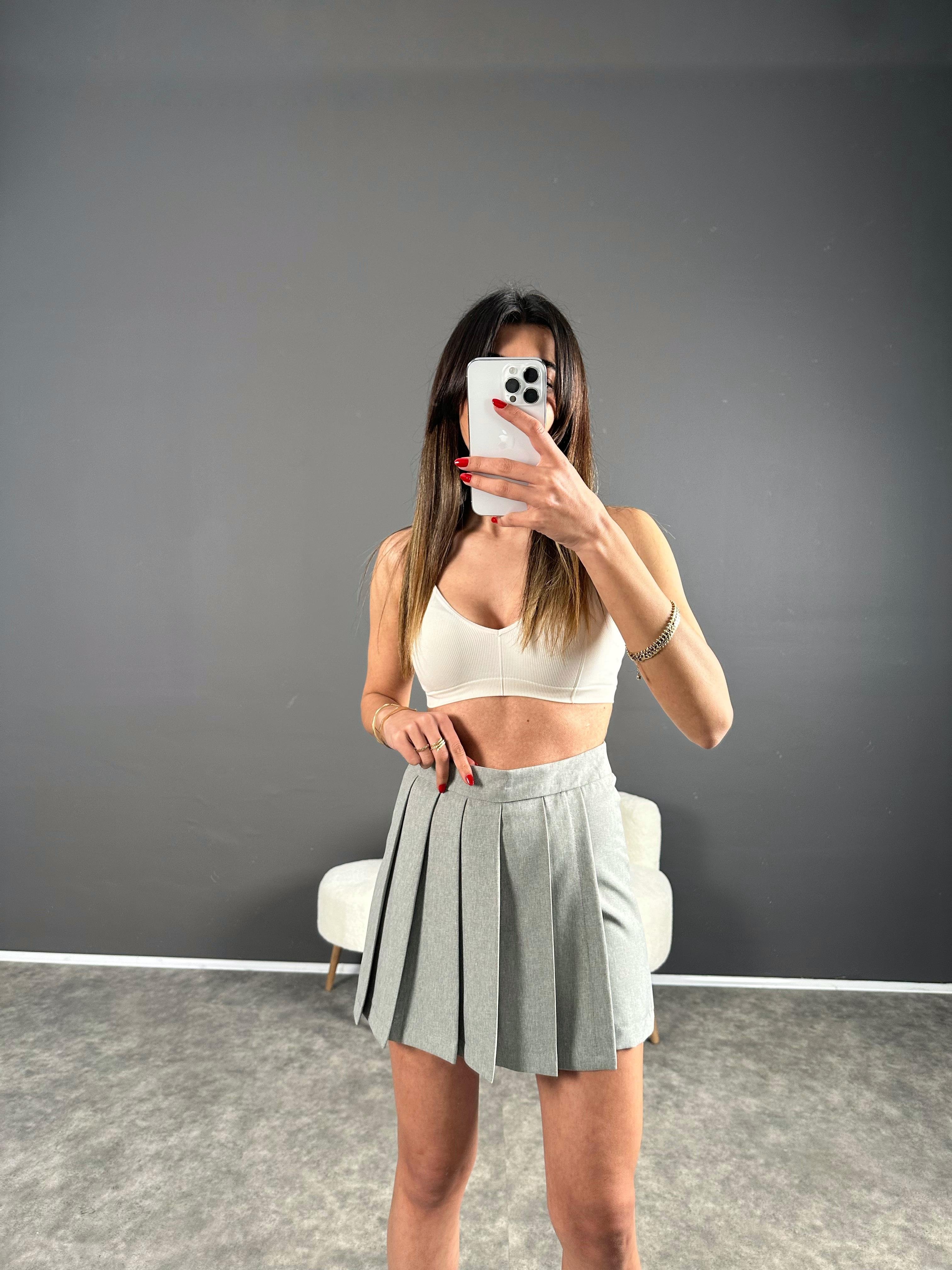 Gri Pileli Şort Etek